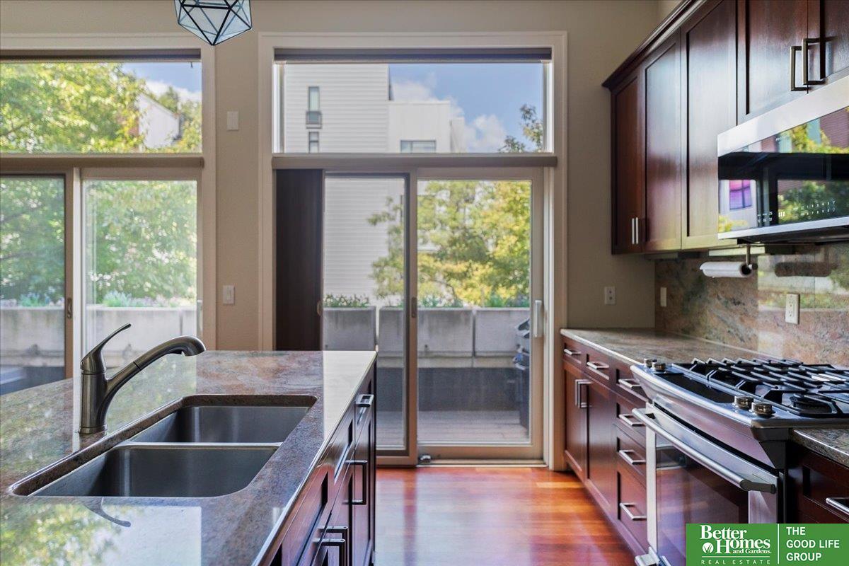 917 S 10th Court