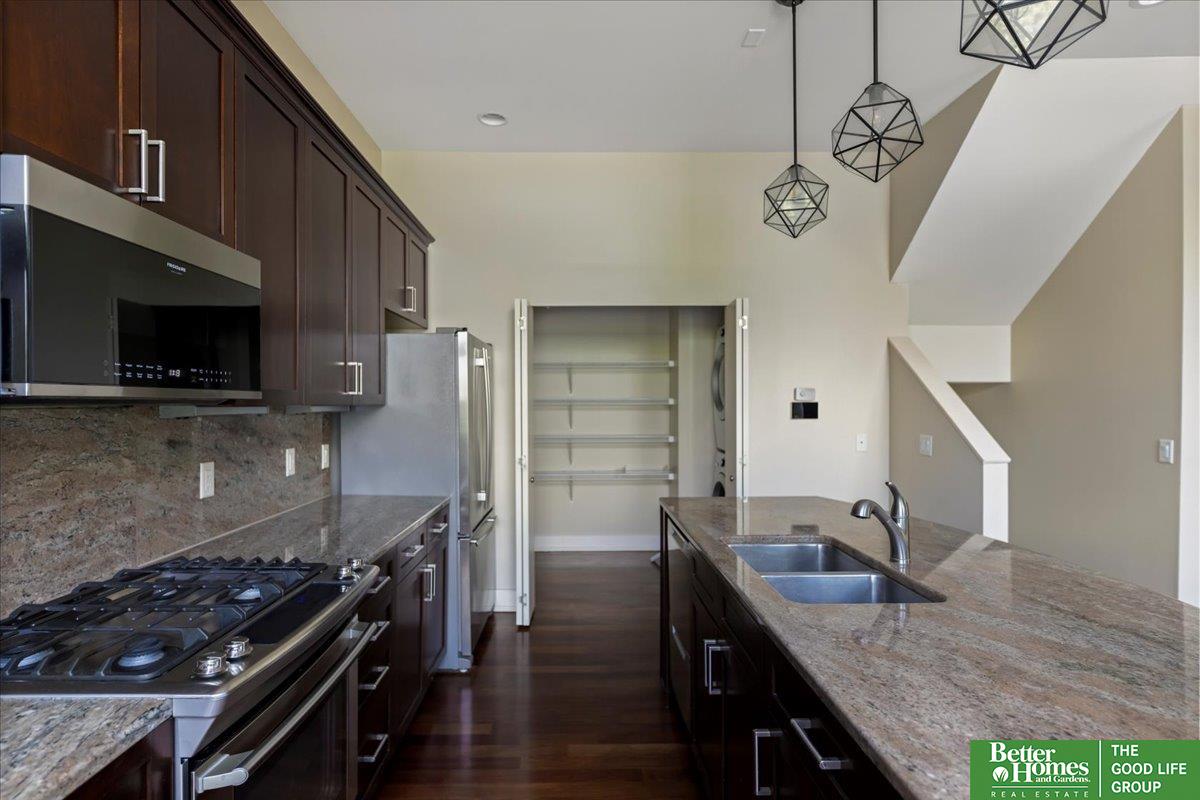 917 S 10th Court