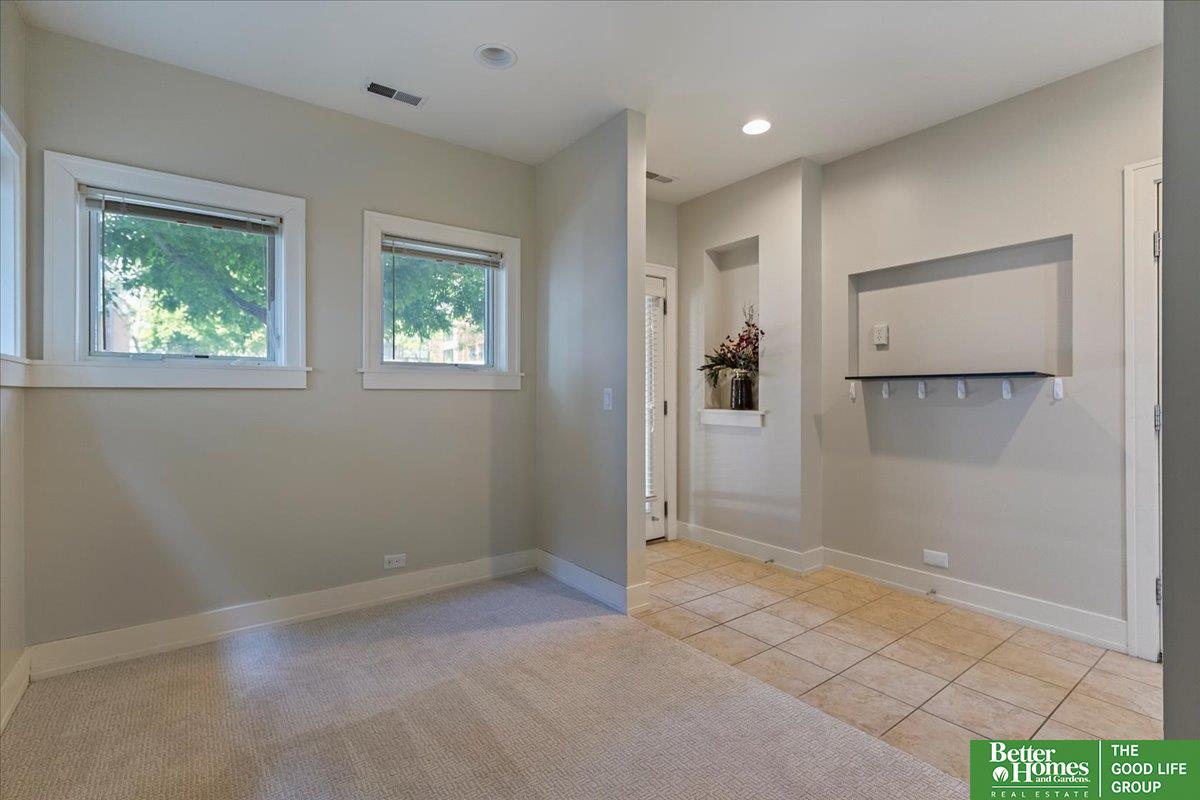 917 S 10th Court
