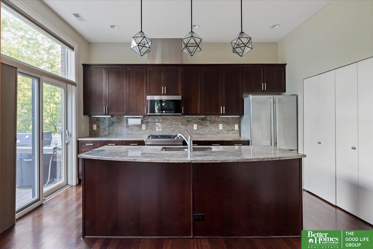 917 S 10th Court