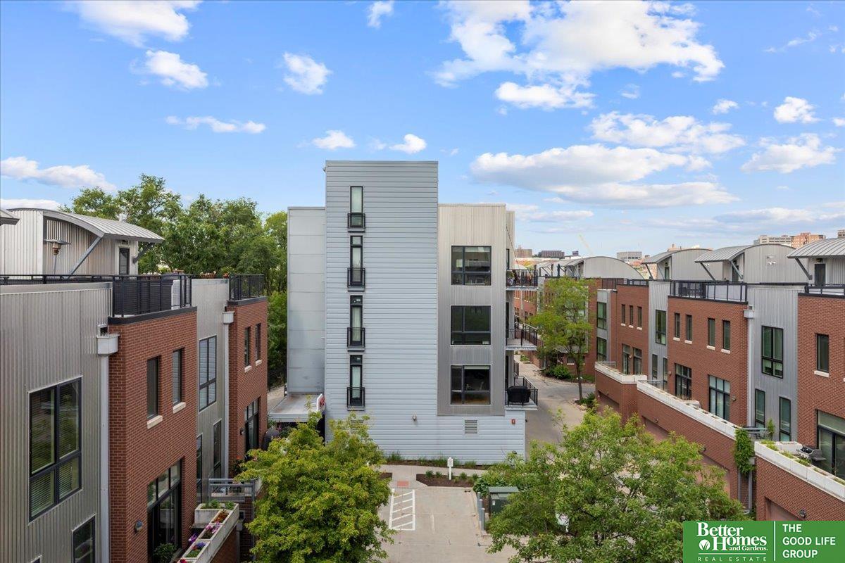 917 S 10th Court