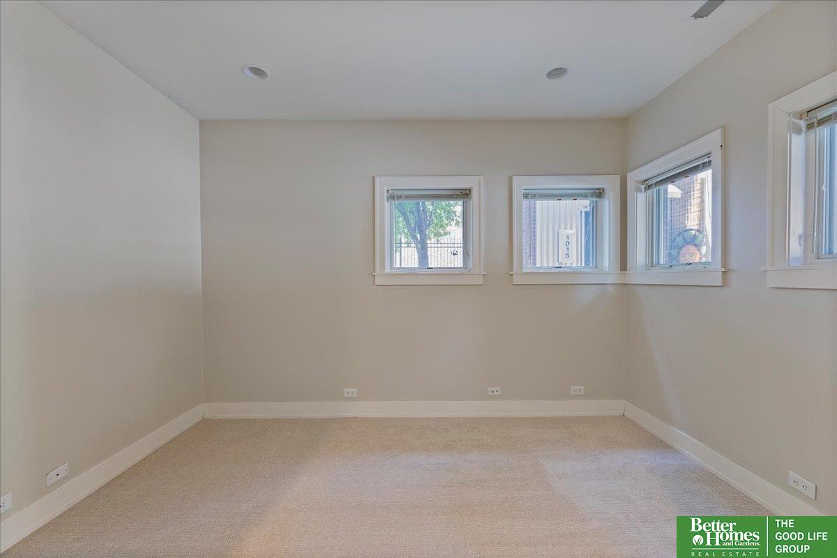 917 S 10th Court