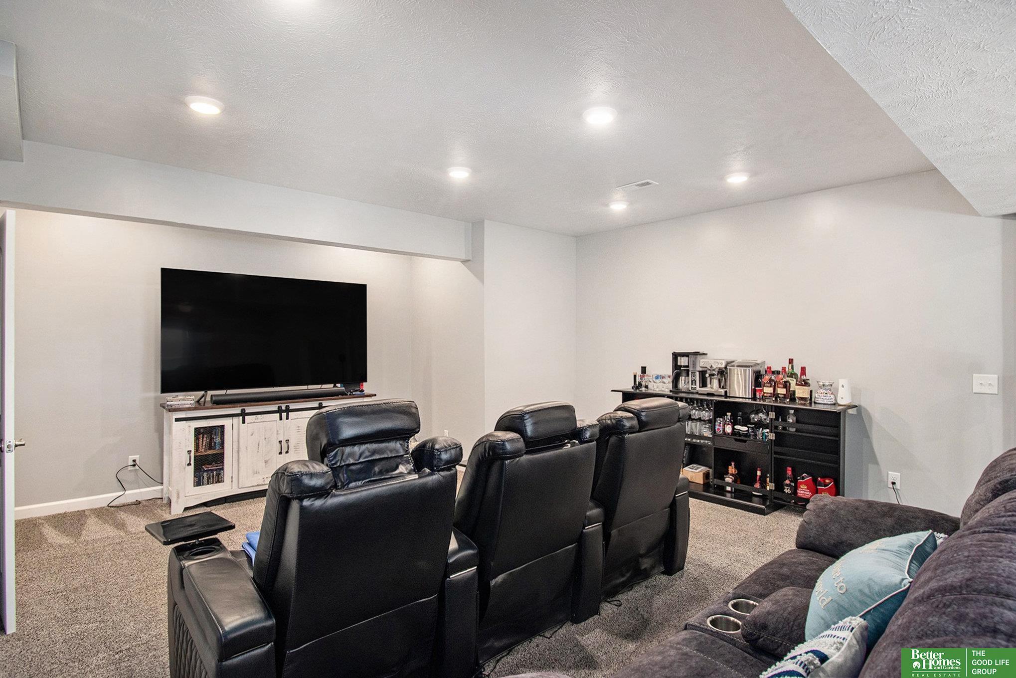 3322 Fairway Drive