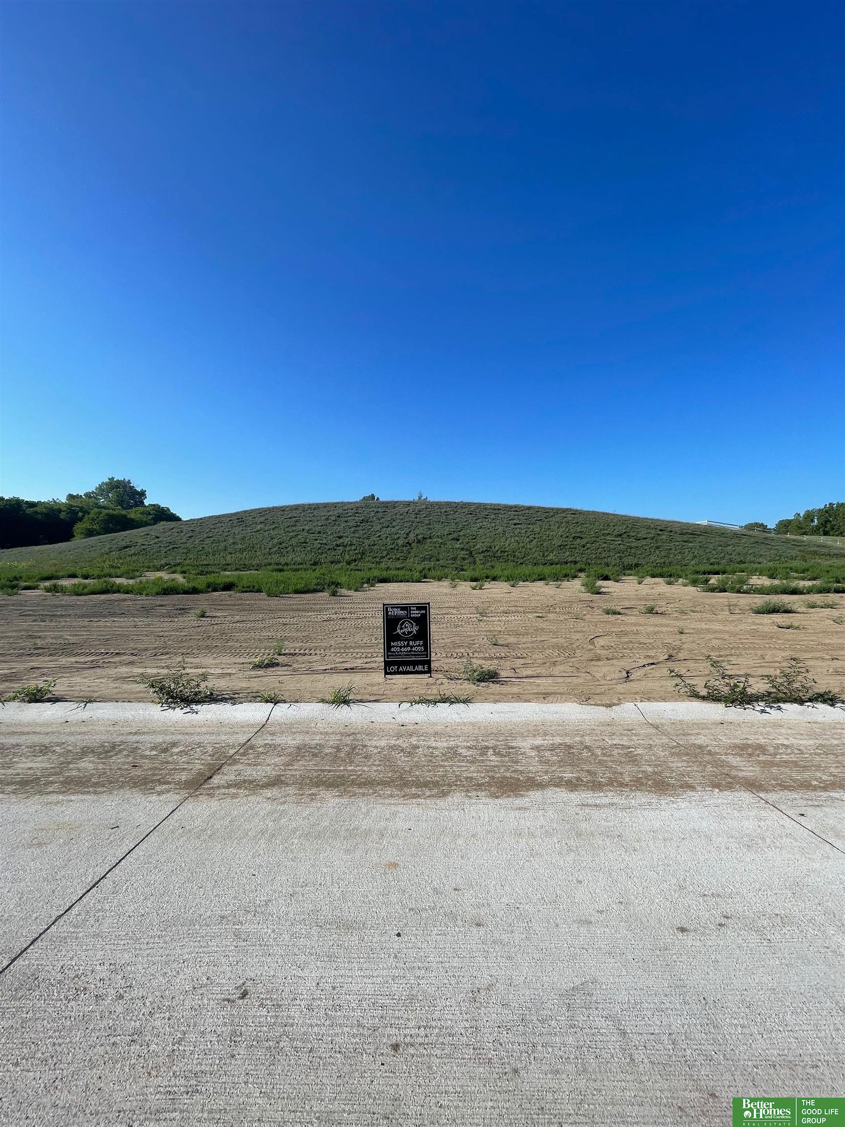 22013 Hackberry Circle