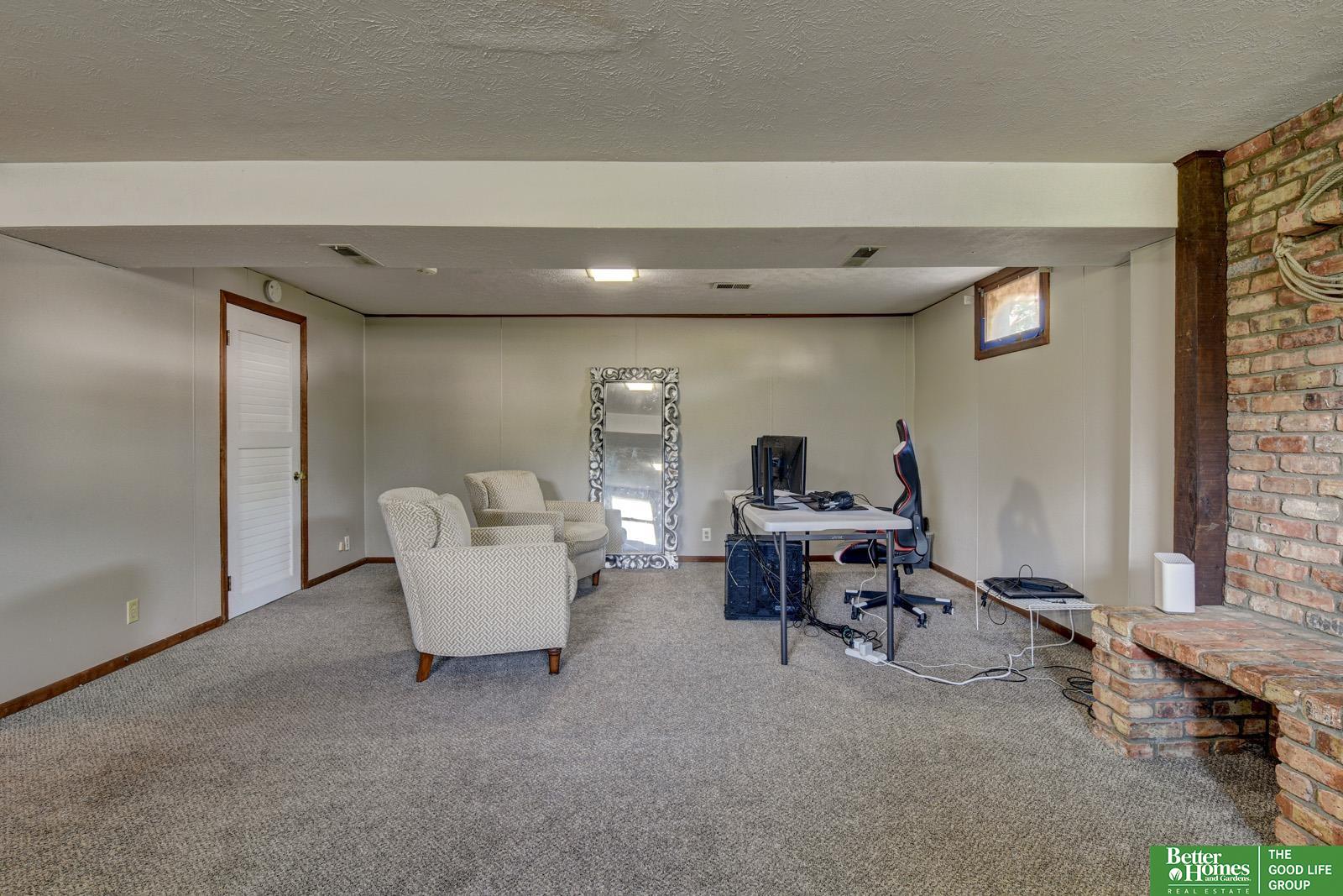 2213 Twin Ridge Drive