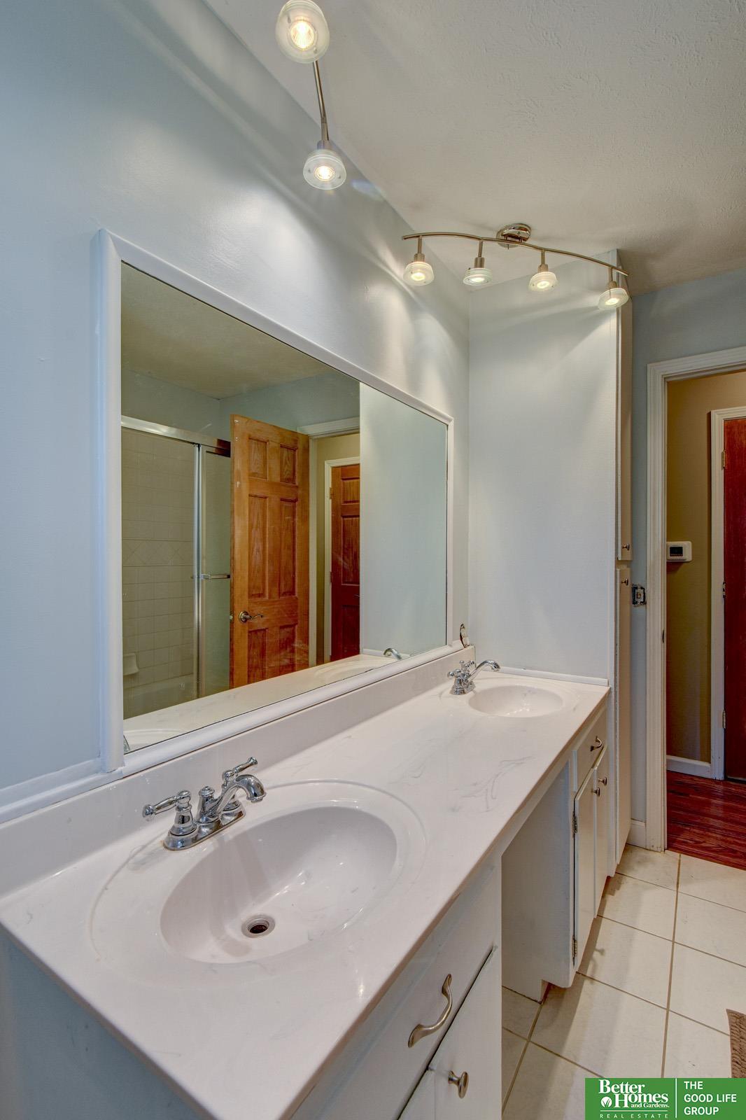 2213 Twin Ridge Drive