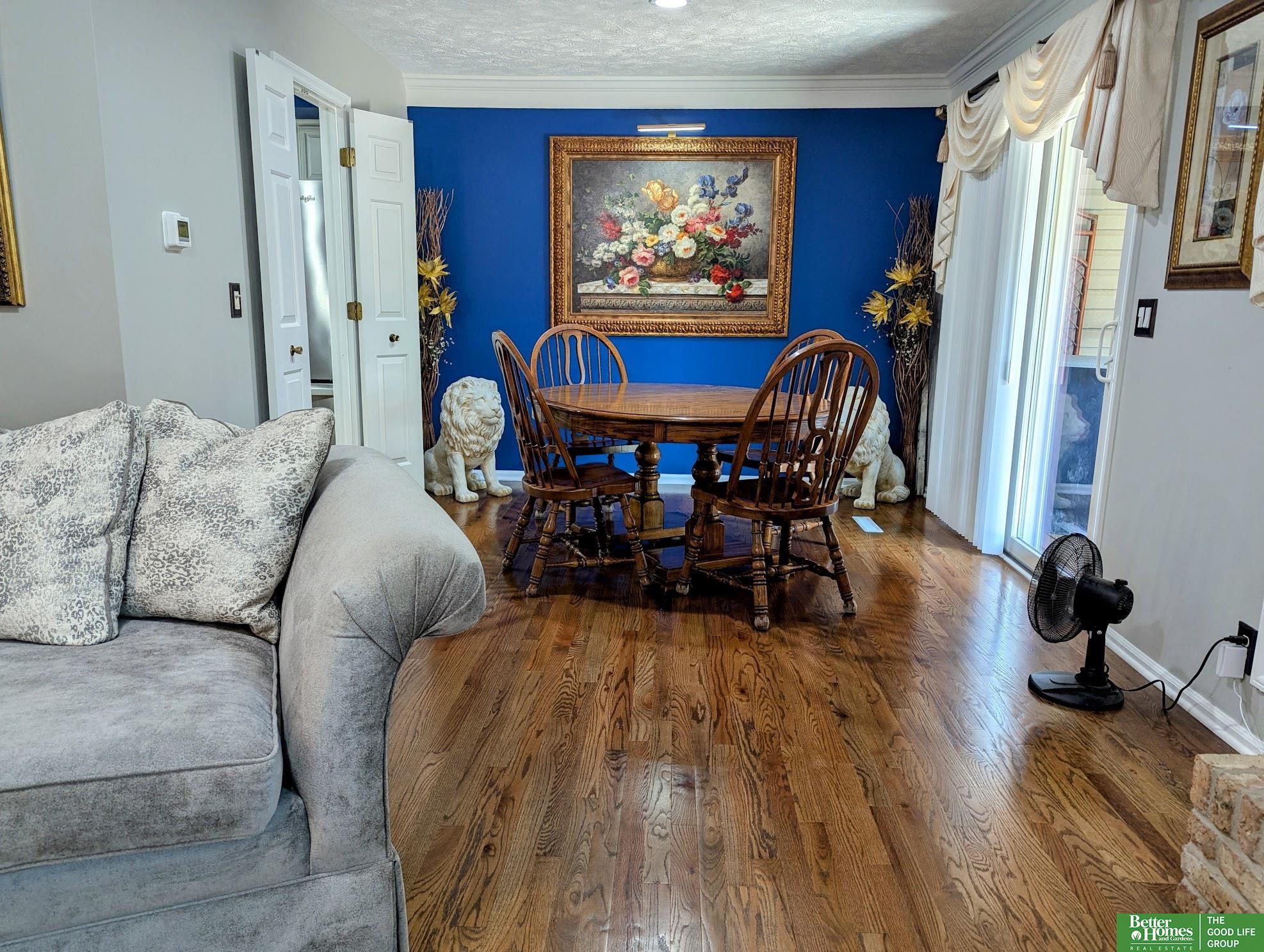 11819 Mason Plaza