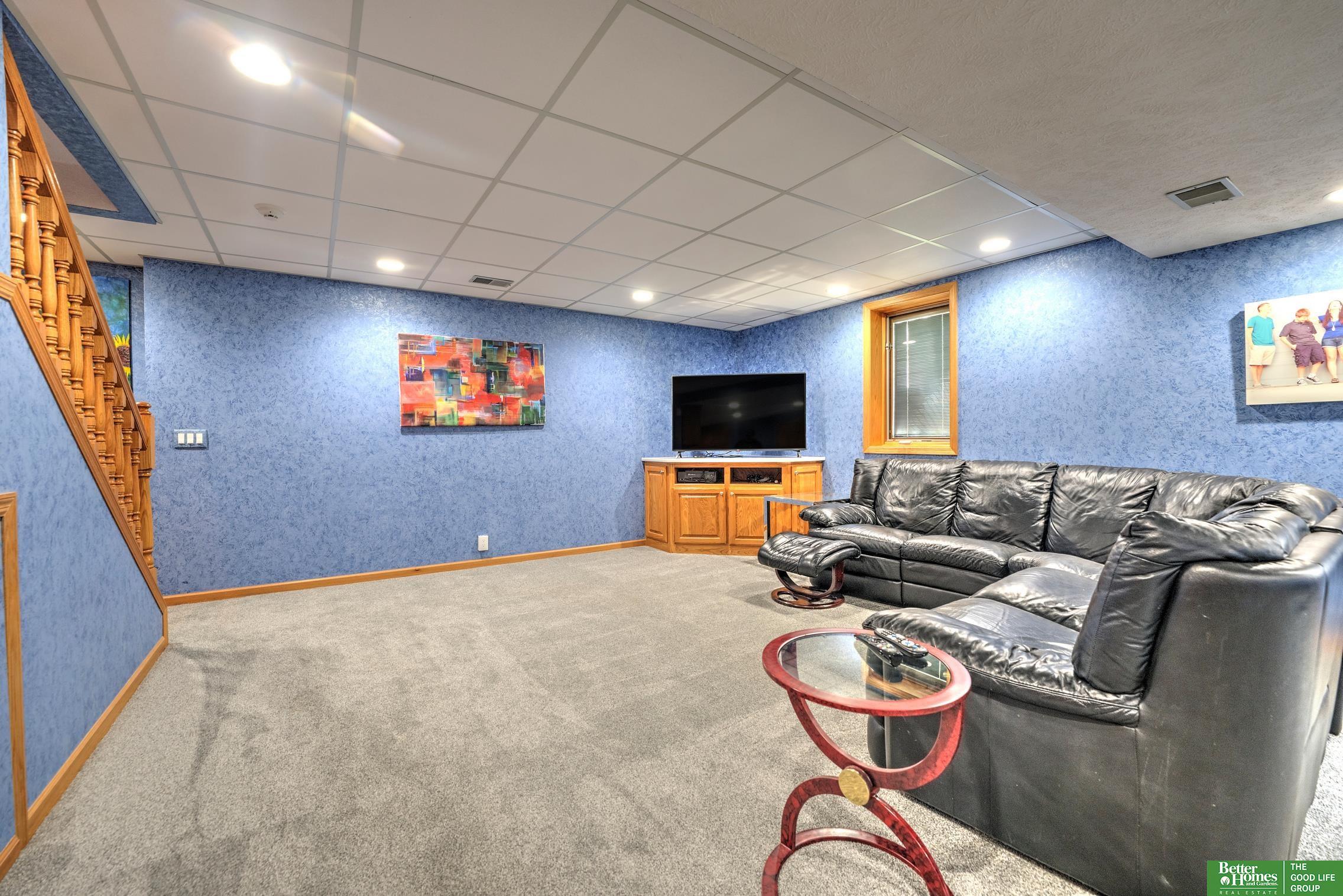 12918 Western Circle