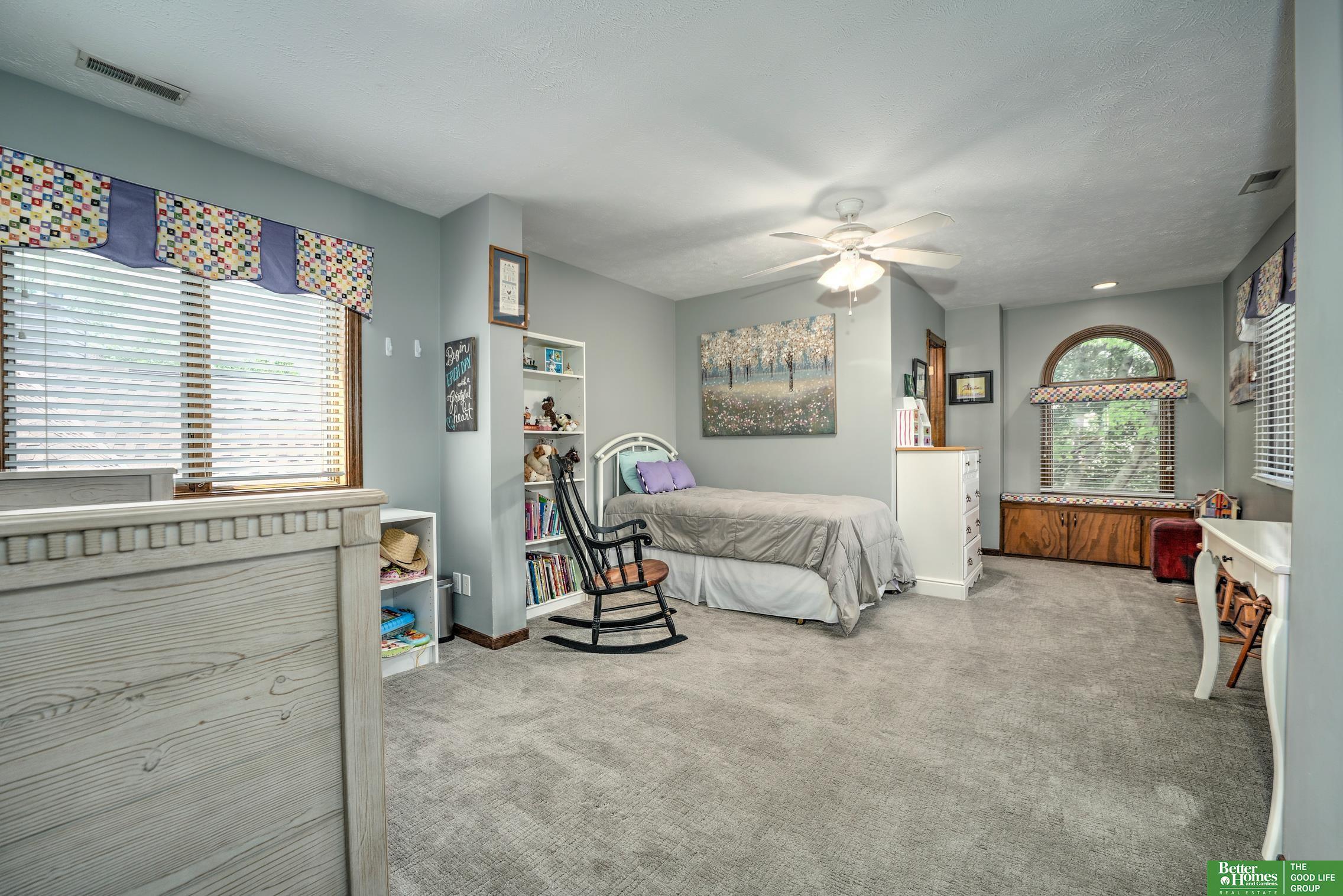 12918 Western Circle