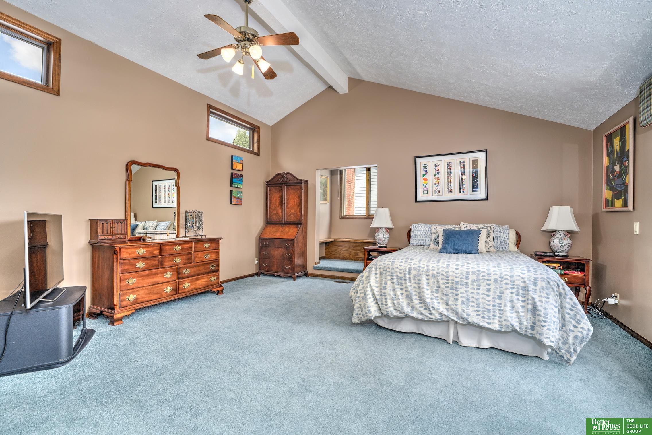12918 Western Circle