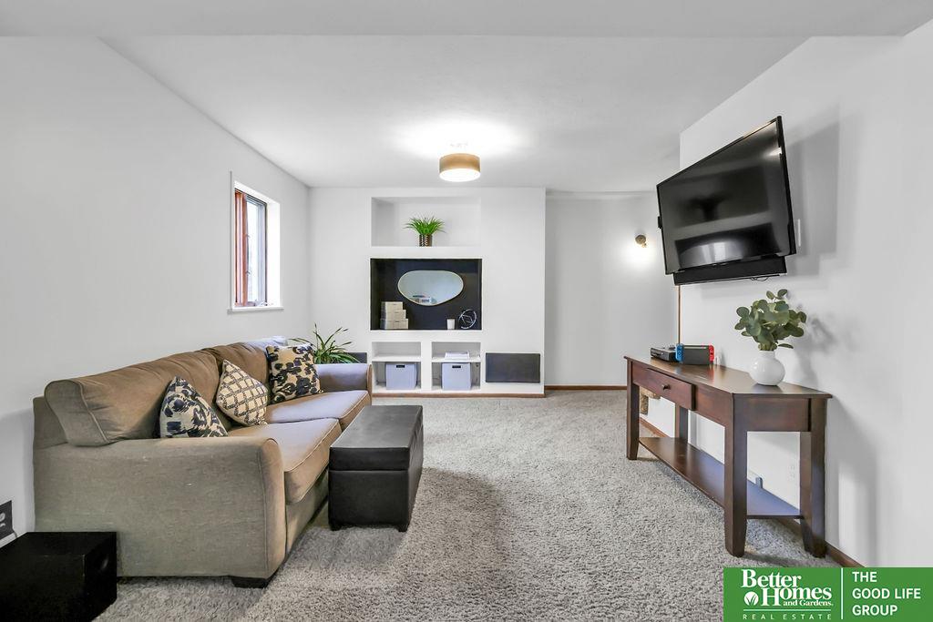 808 Auburn Lane