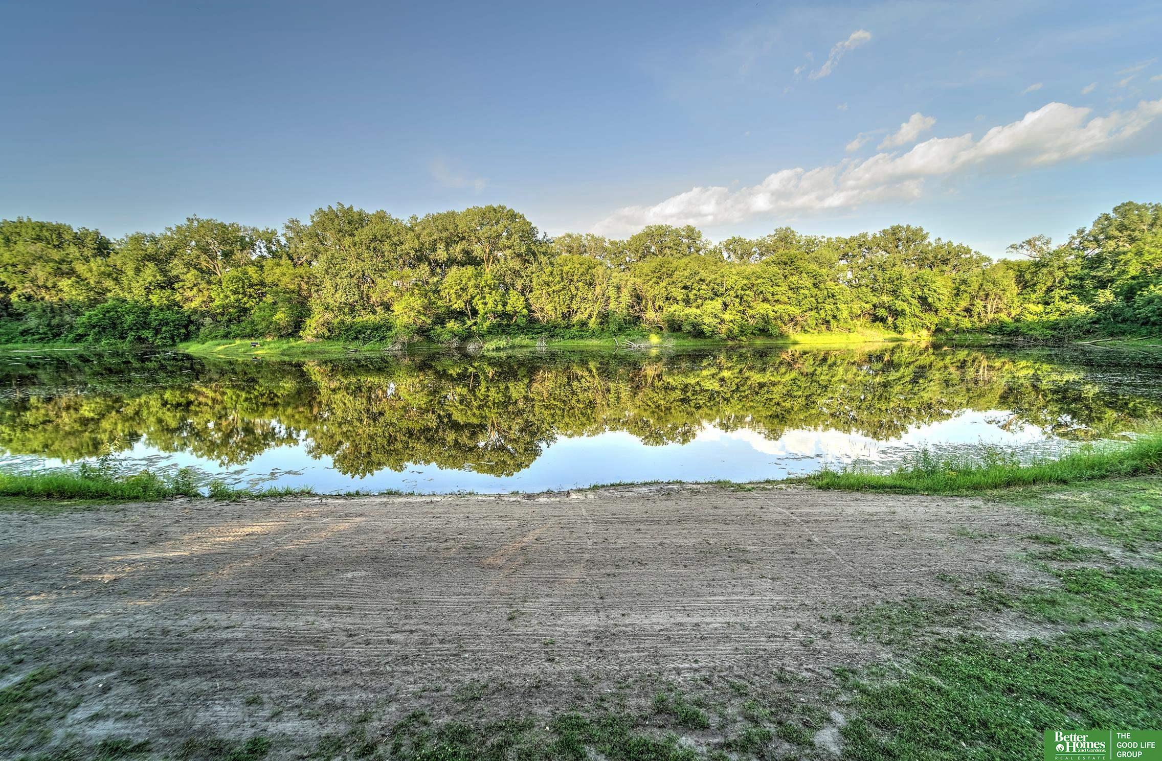 9952 E Hwy 30 Highway # 4