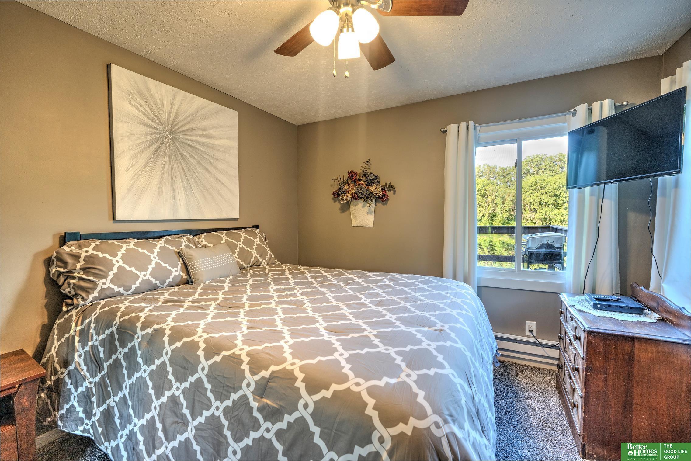 9952 E Hwy 30 Highway # 4