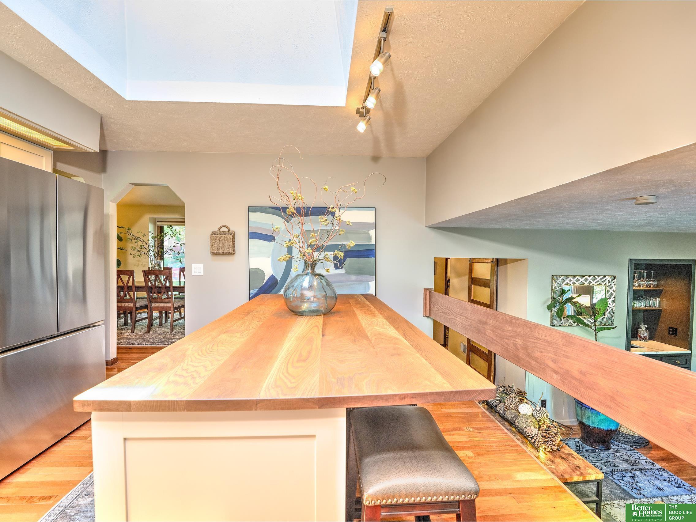 15394 Burt Street