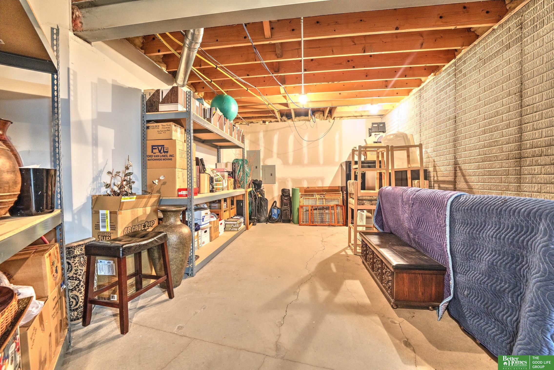 16114 Spencer Street