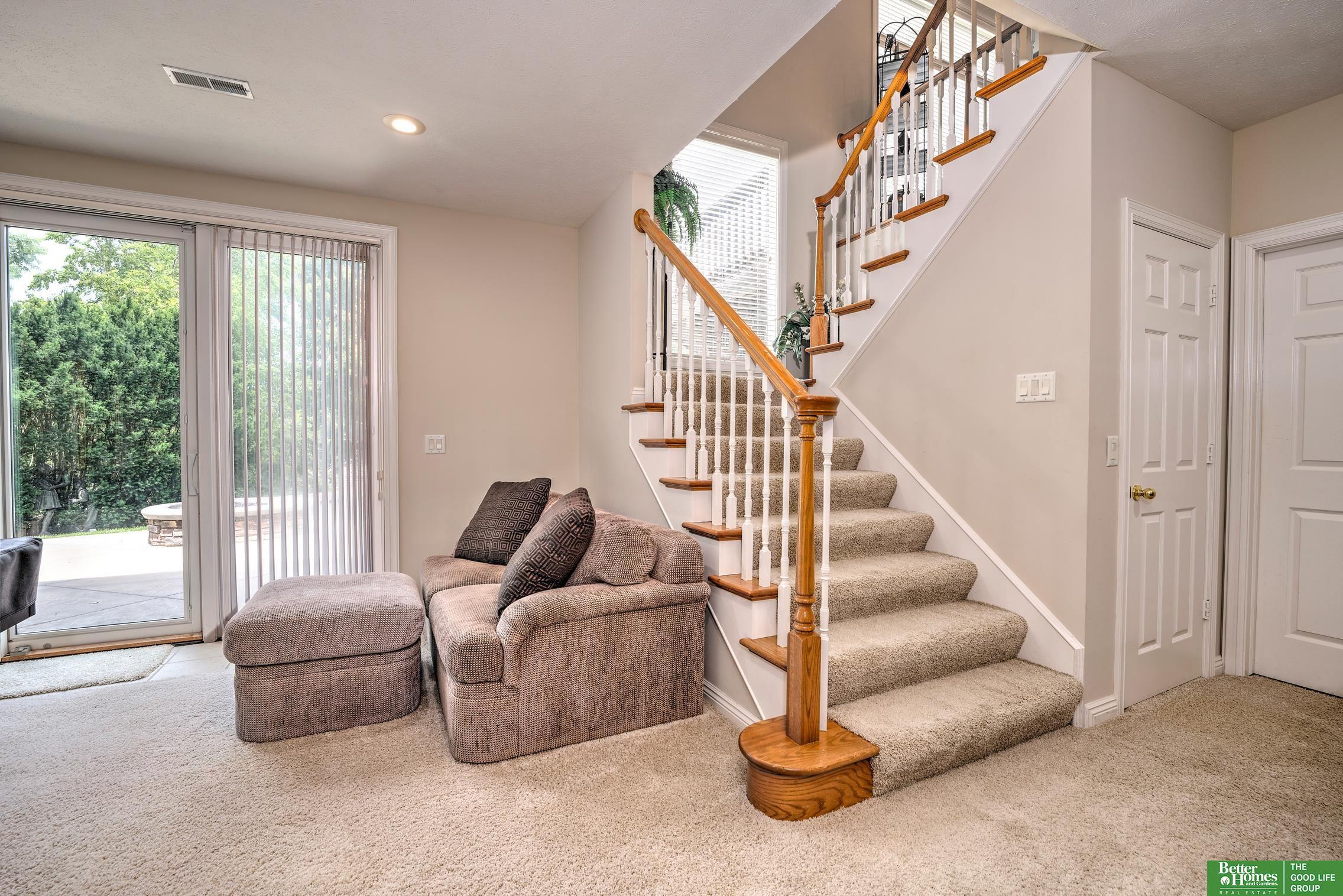 16114 Spencer Street
