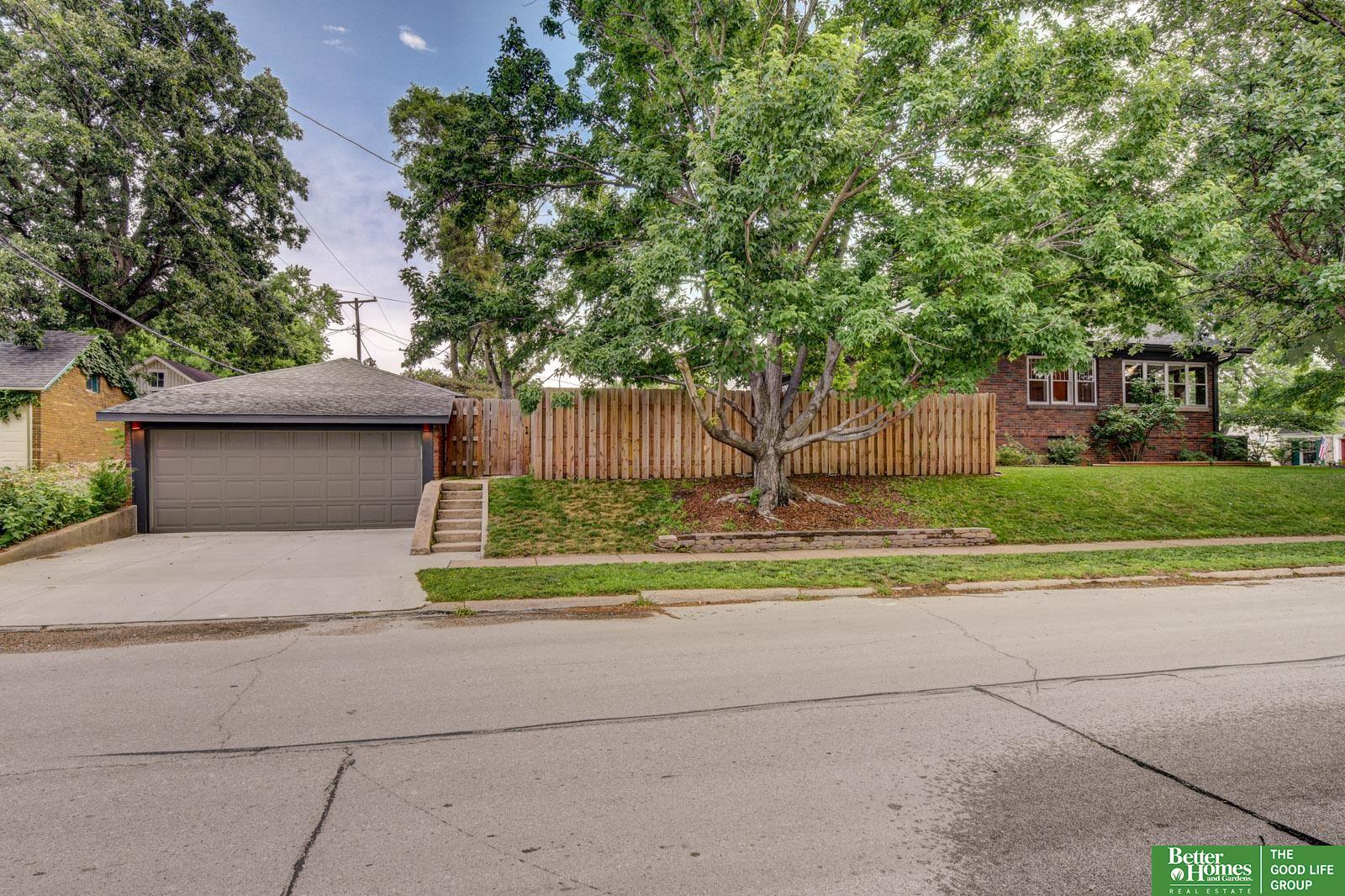 2002 N 49 Street