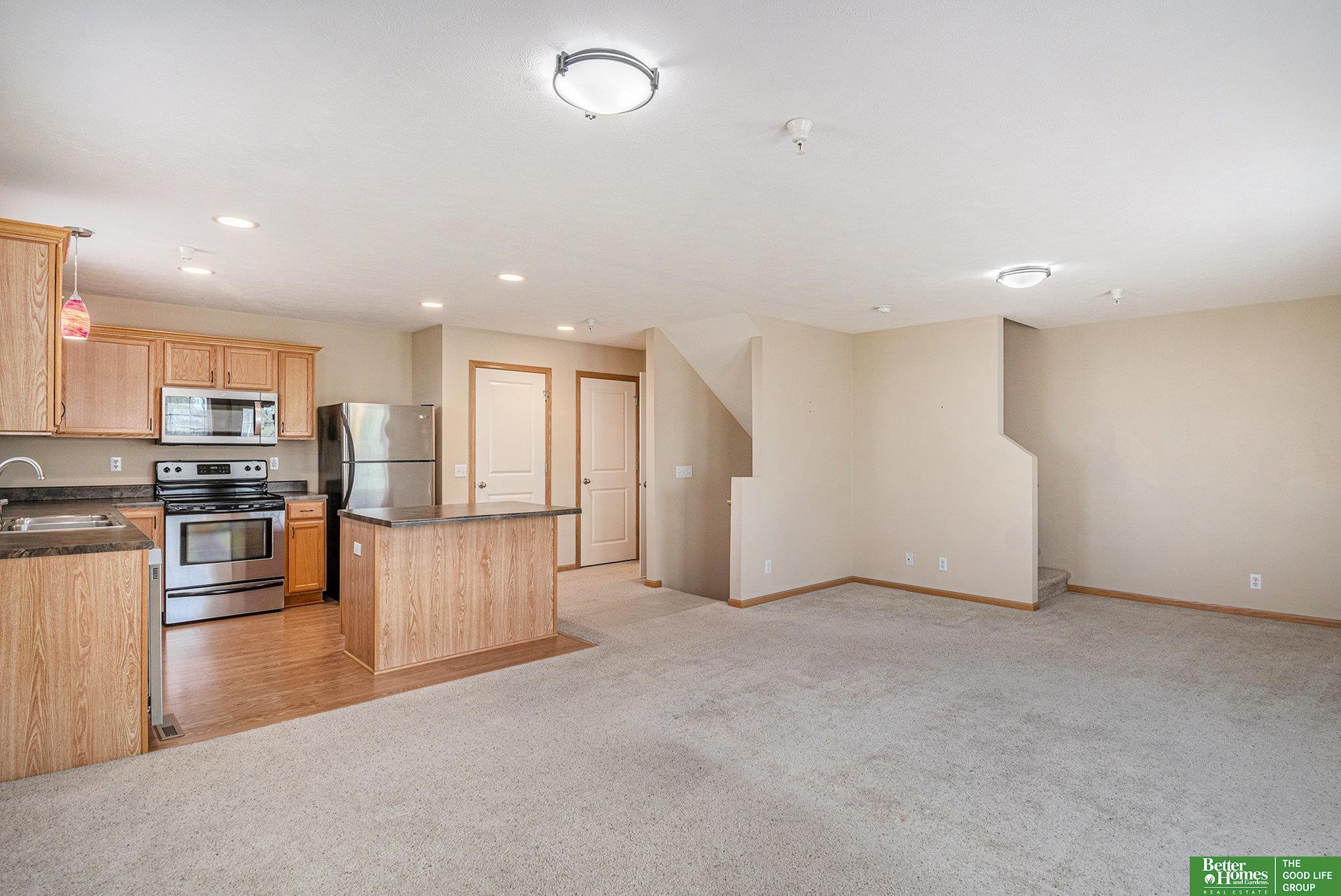 16762 Arcadia Plaza