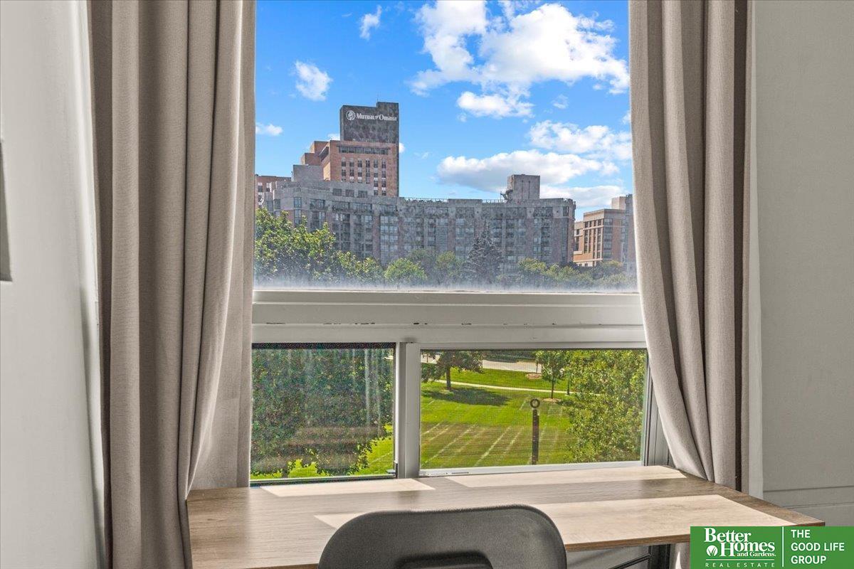 3000 Farnam Street Unit: S2D