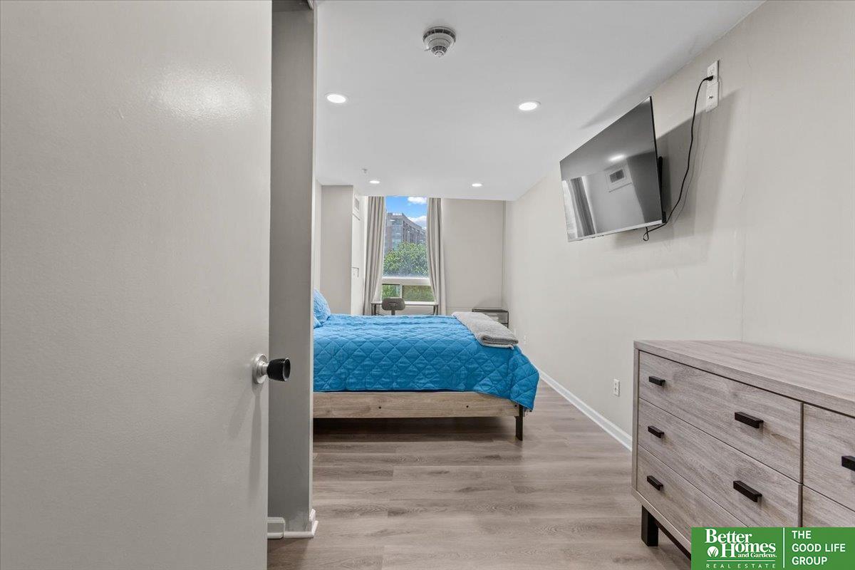 3000 Farnam Street Unit: S2D