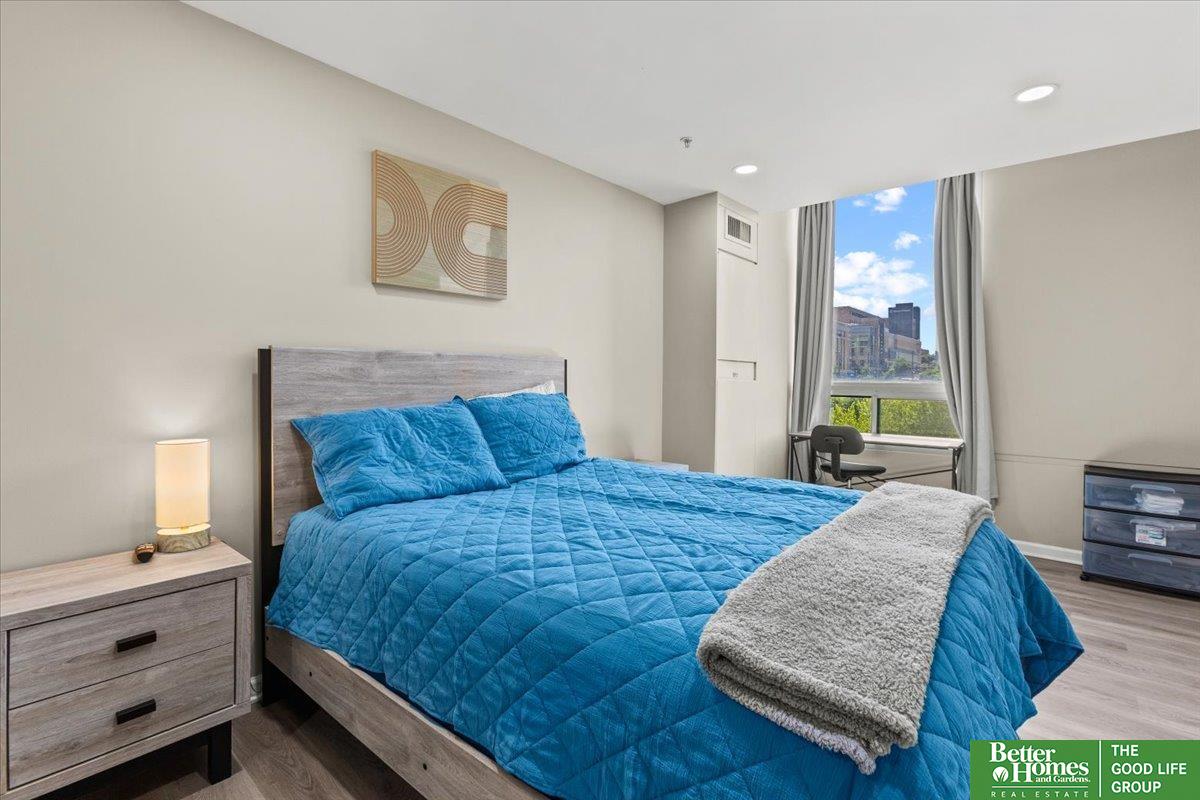 3000 Farnam Street Unit: S2D