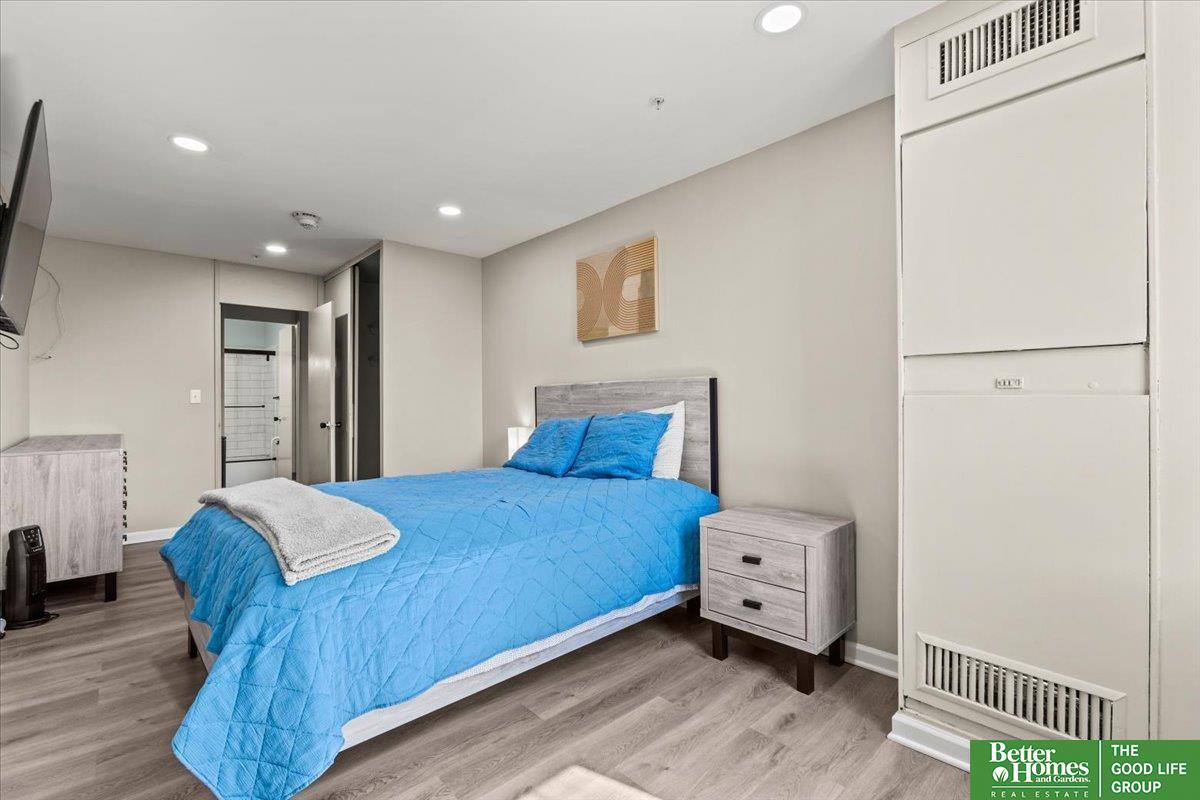 3000 Farnam Street Unit: S2D
