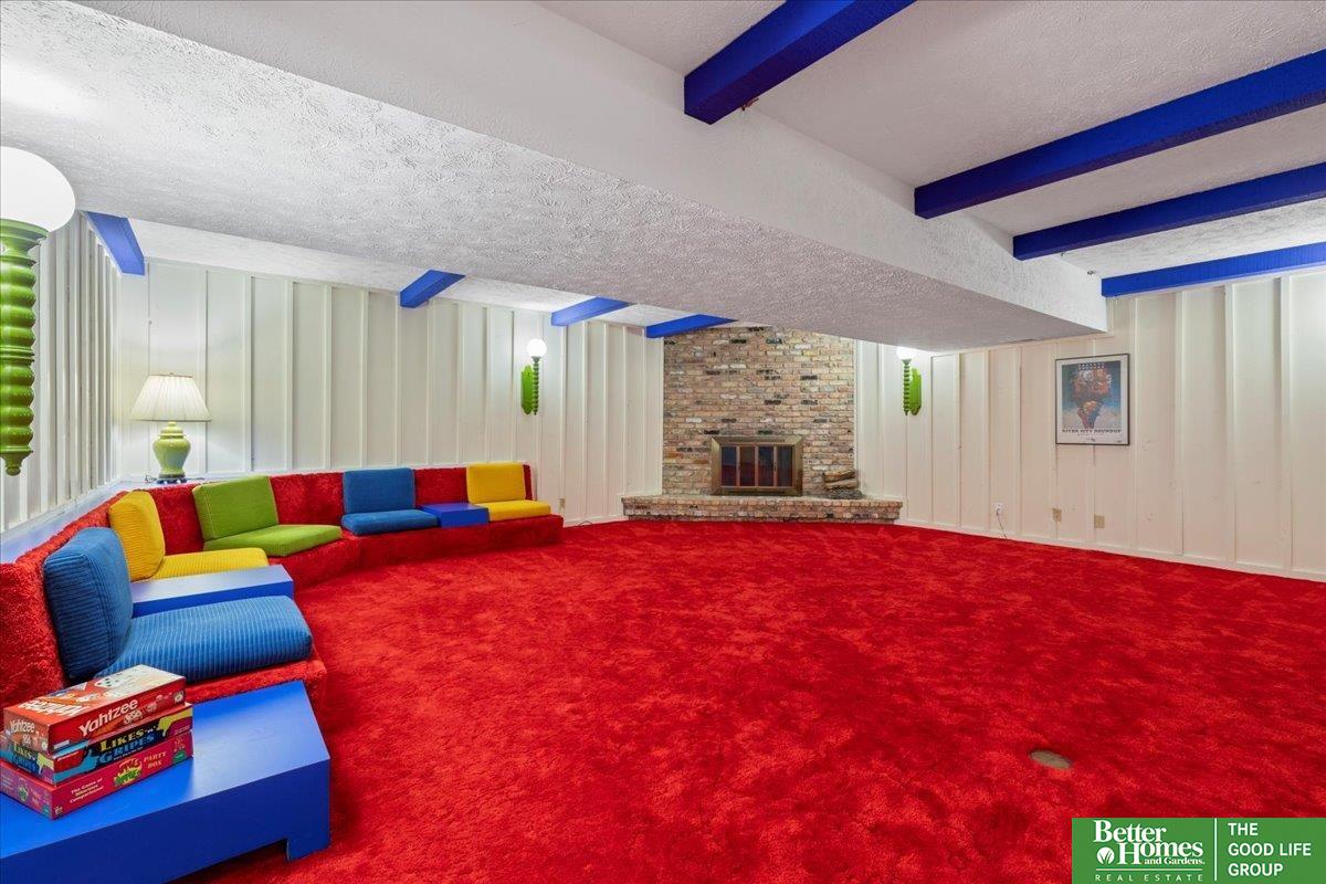 6024 Oakcrest Plaza # 13