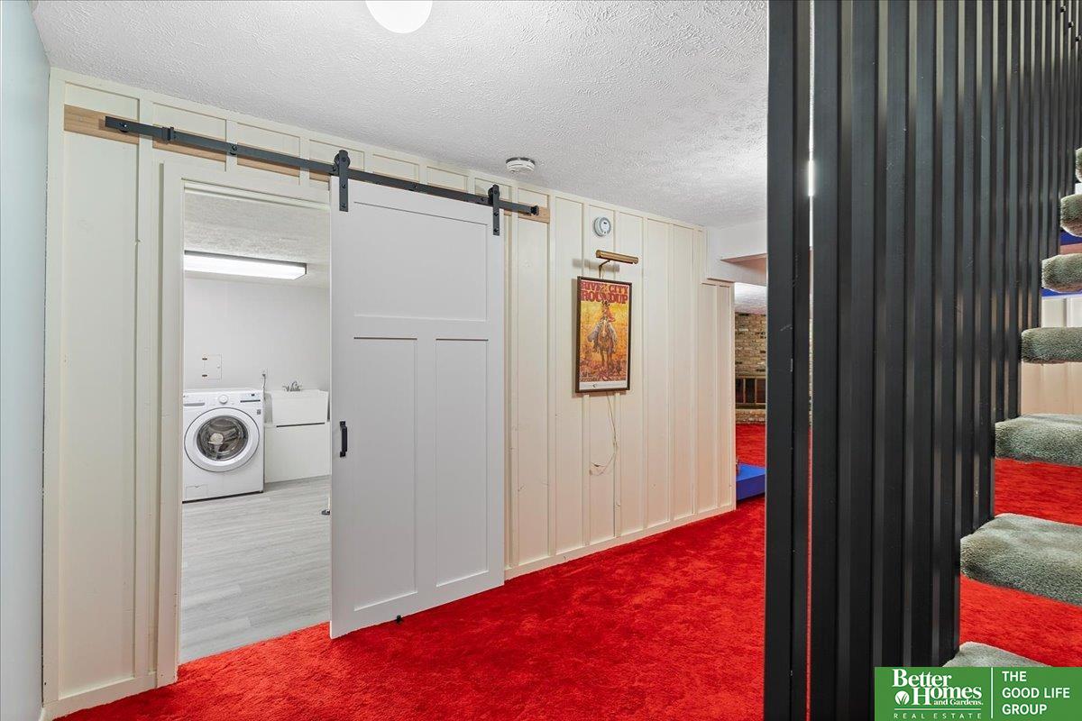 6024 Oakcrest Plaza # 13