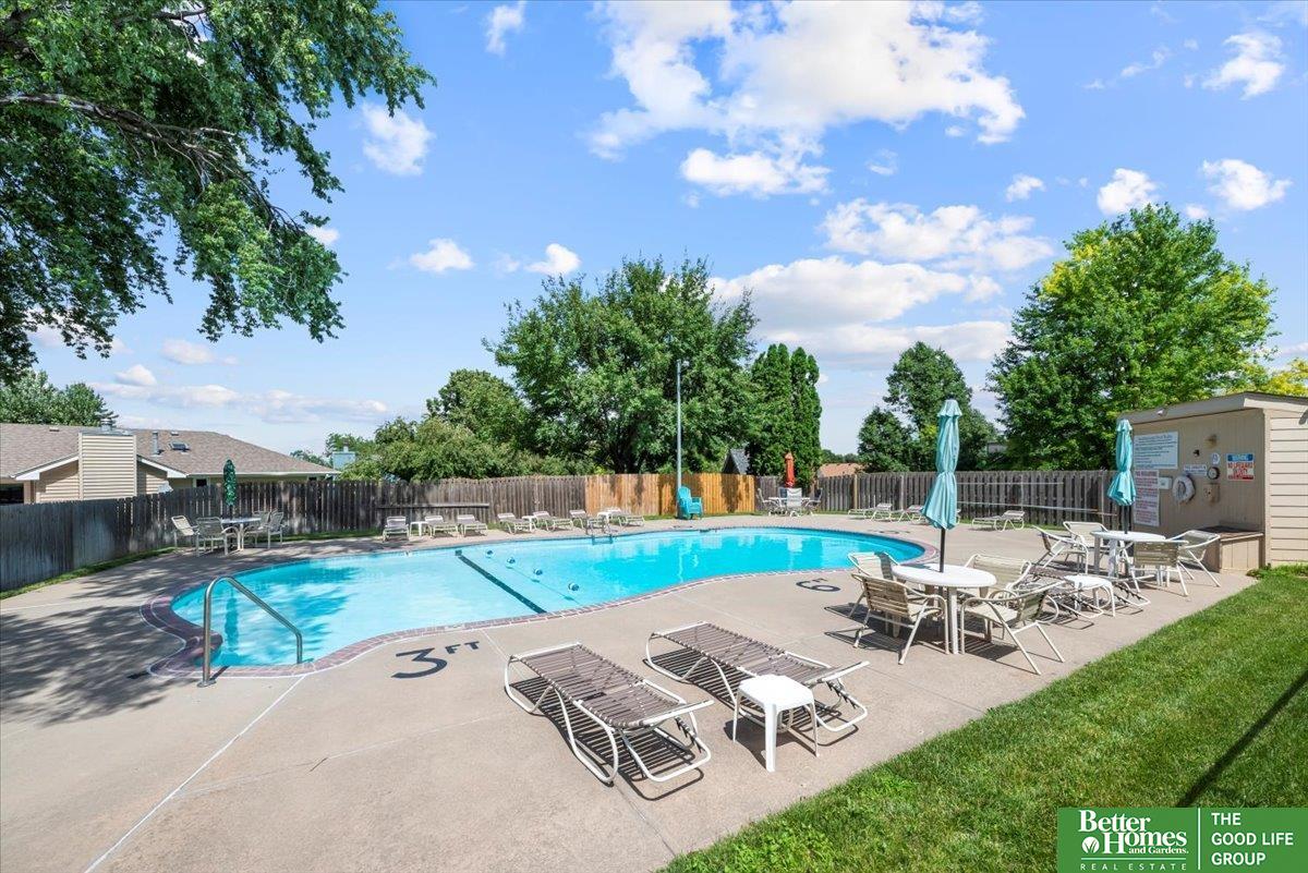 3080 S 160 Plaza