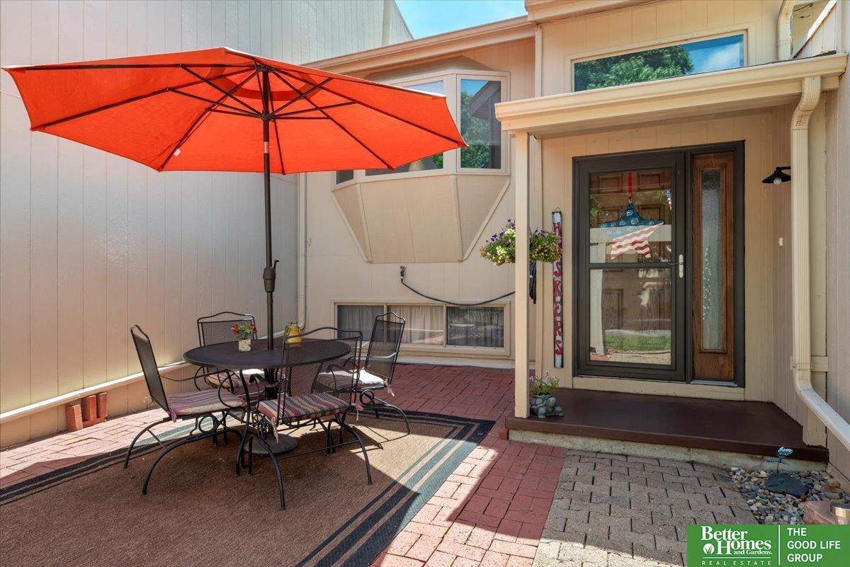 3080 S 160 Plaza