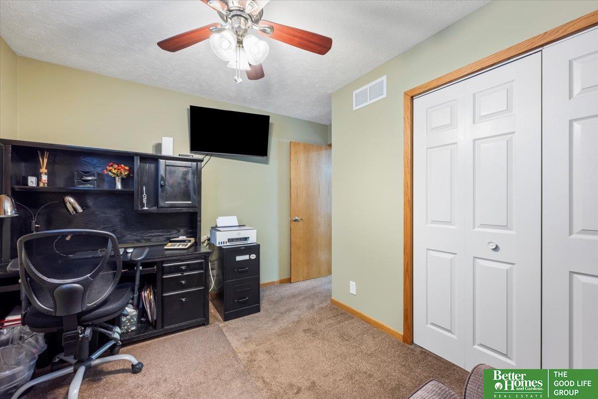 3080 S 160 Plaza
