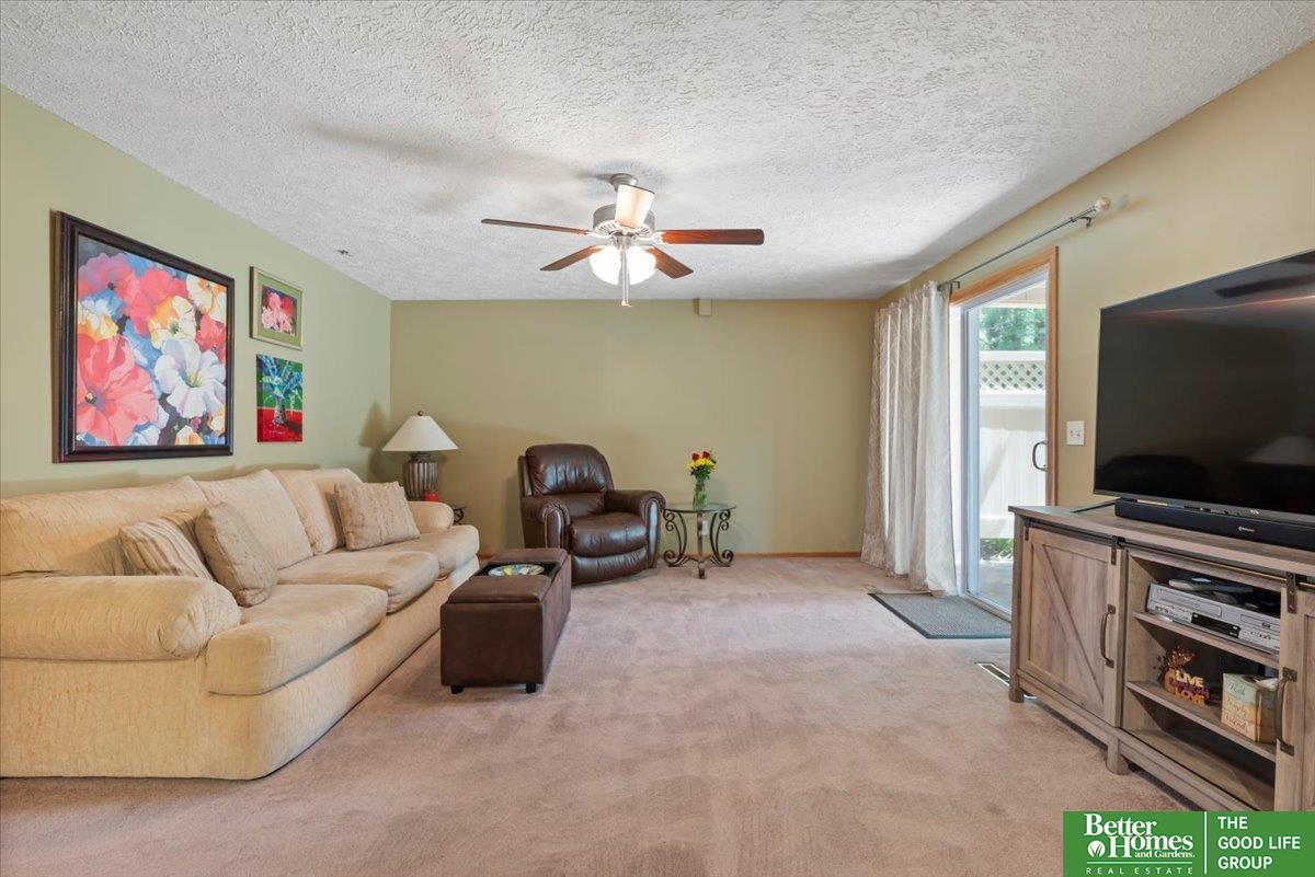 3080 S 160 Plaza
