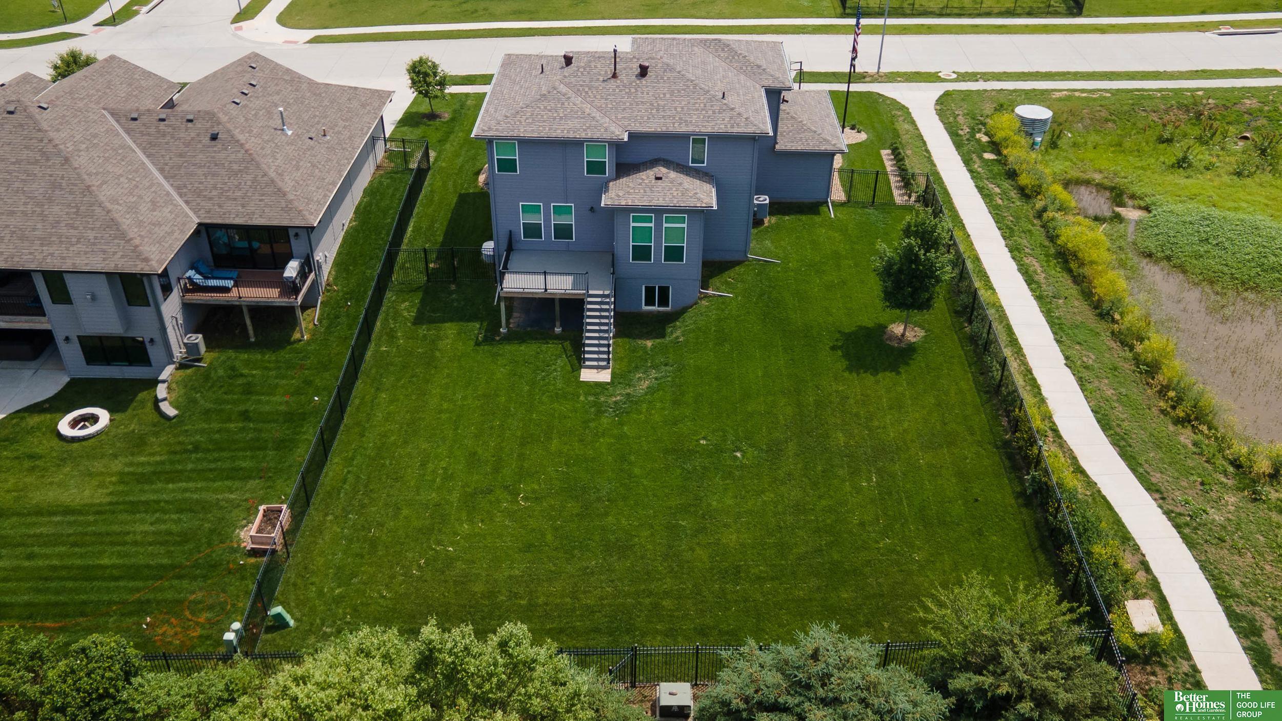 7806 Von Street