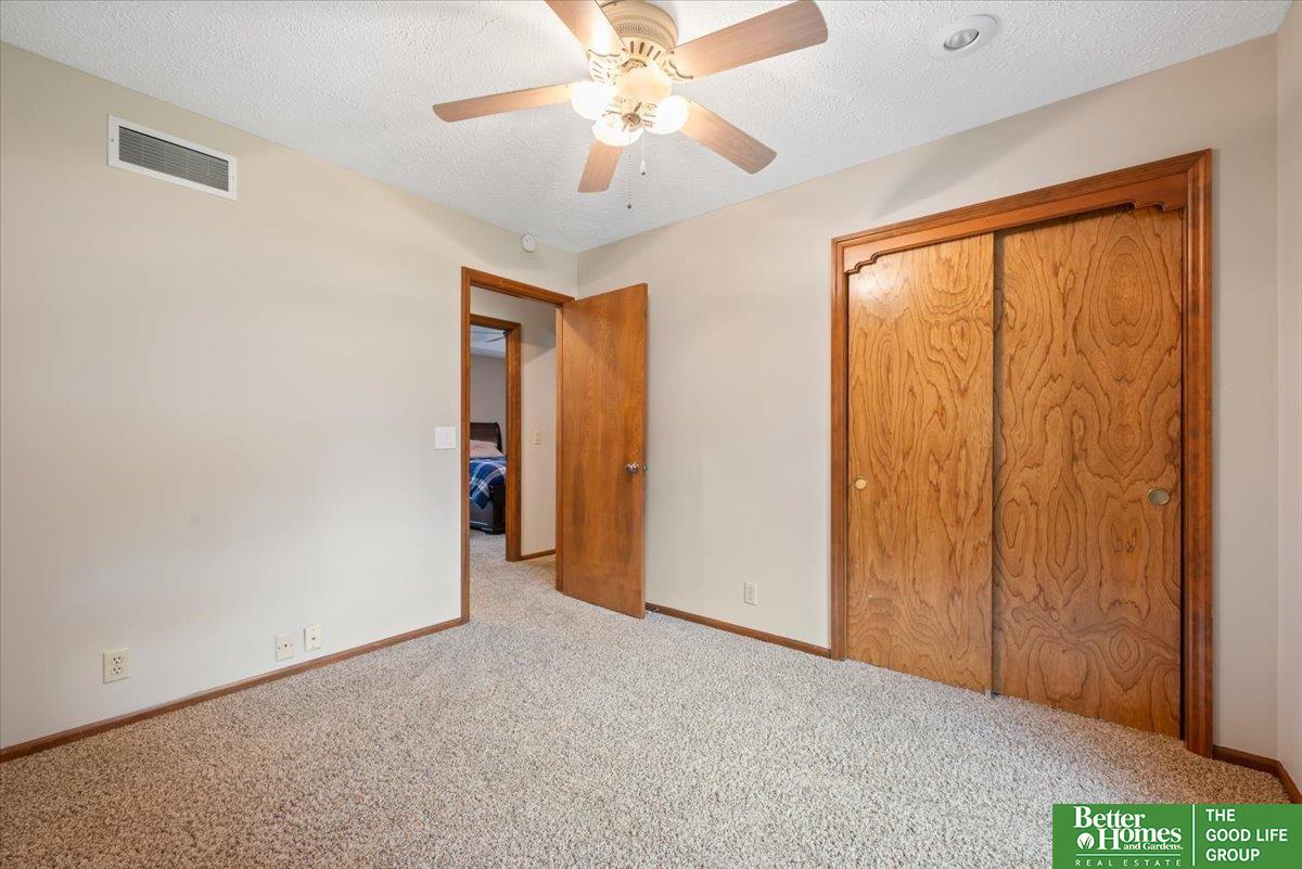 2927 S 158 Circle