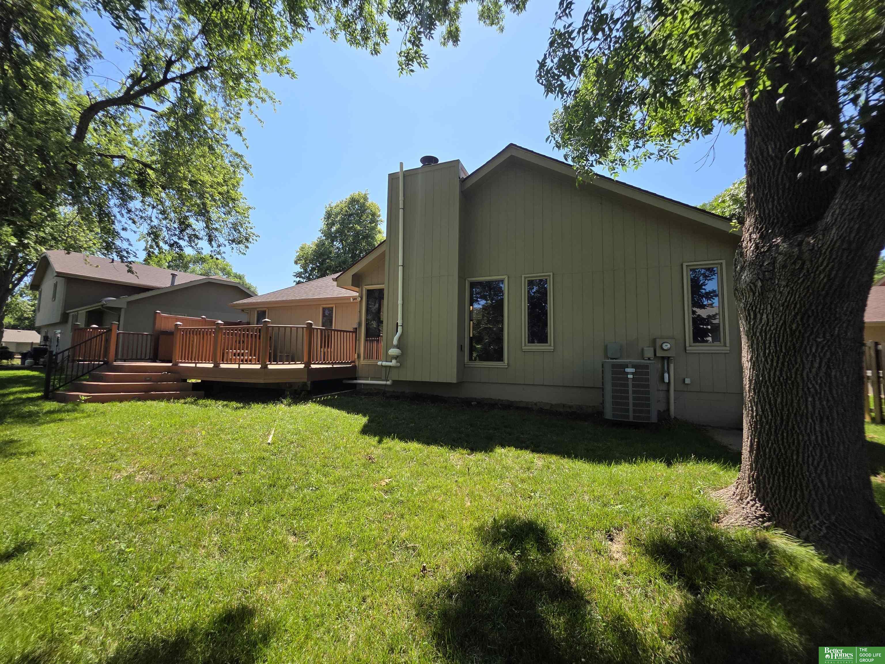 2927 S 158 Circle