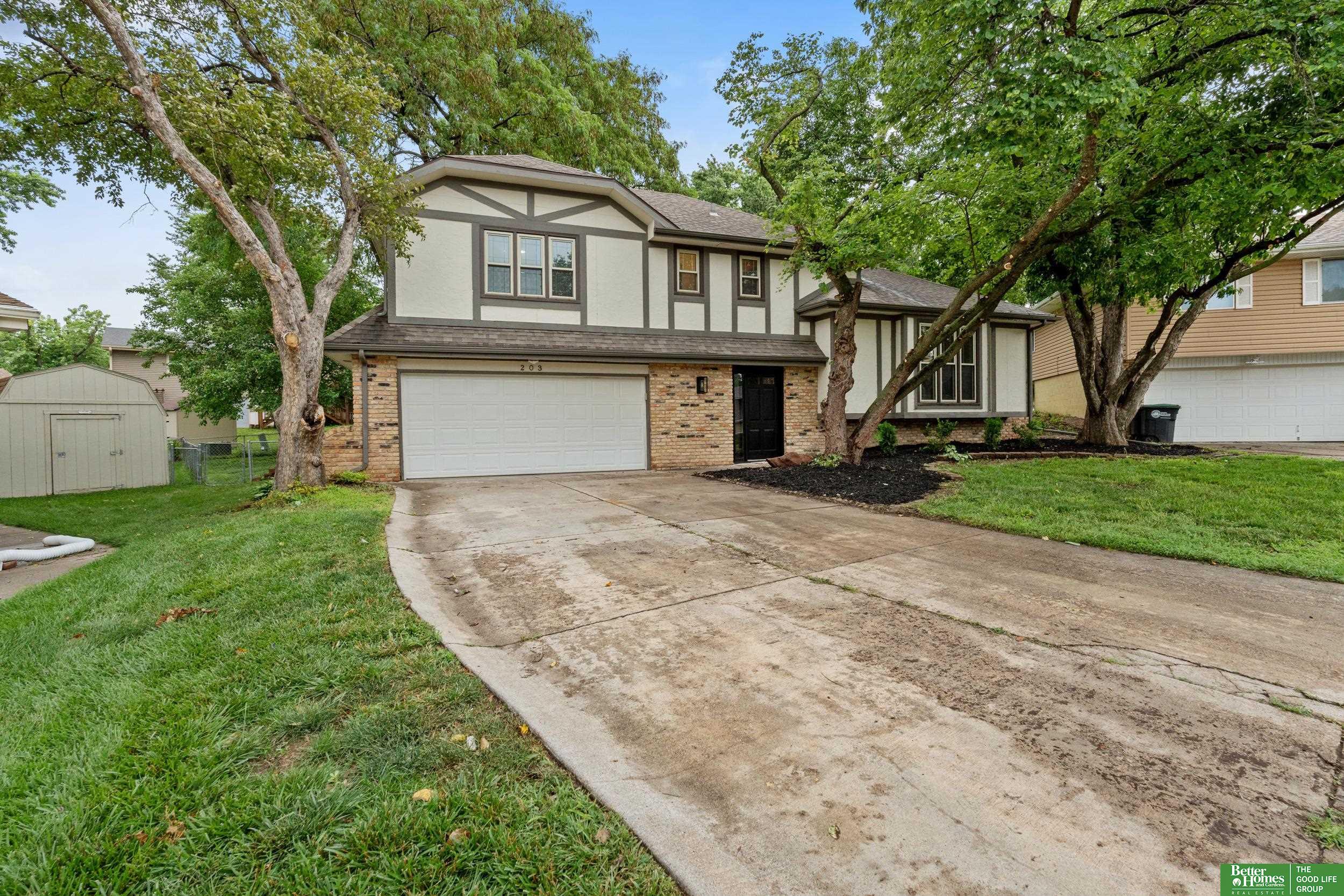 203 S 150th Circle