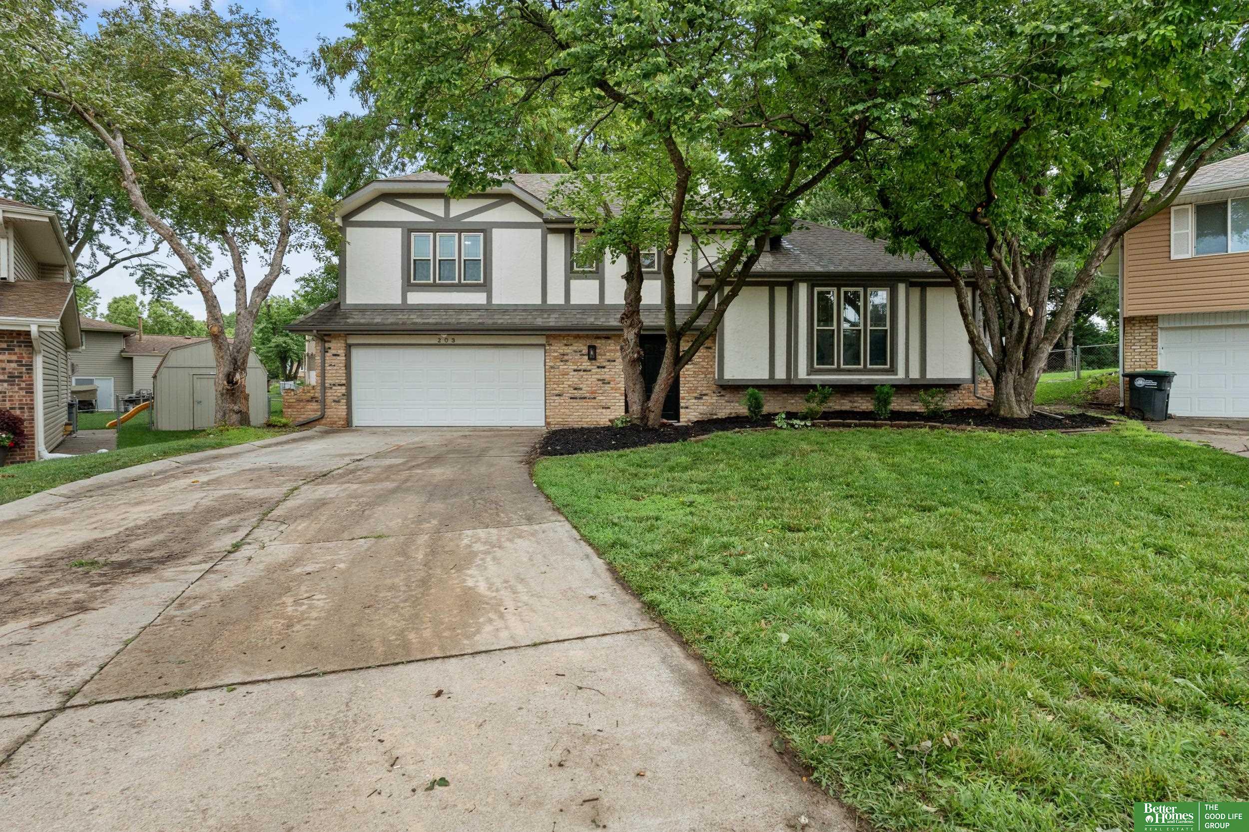 203 S 150th Circle