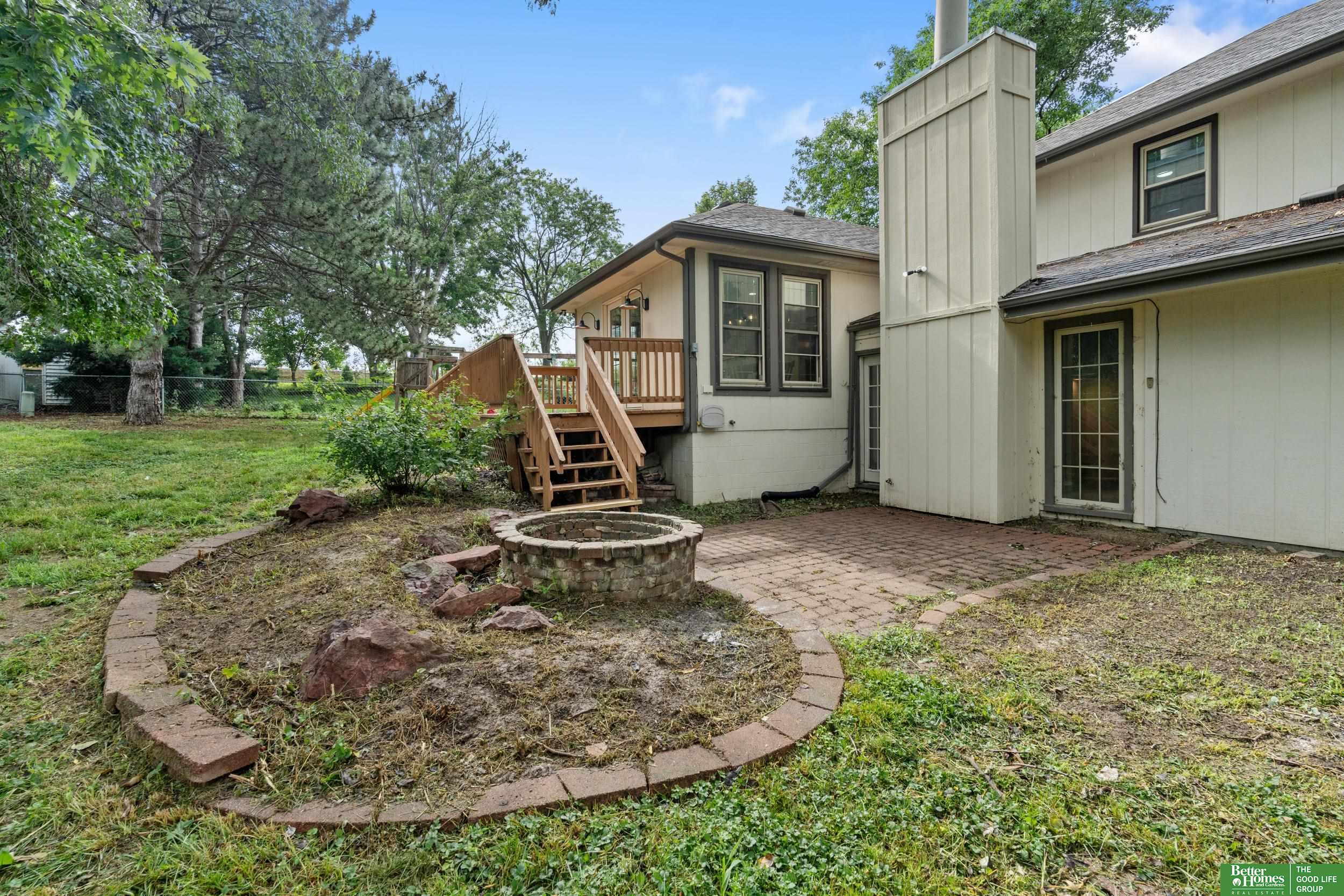 203 S 150th Circle