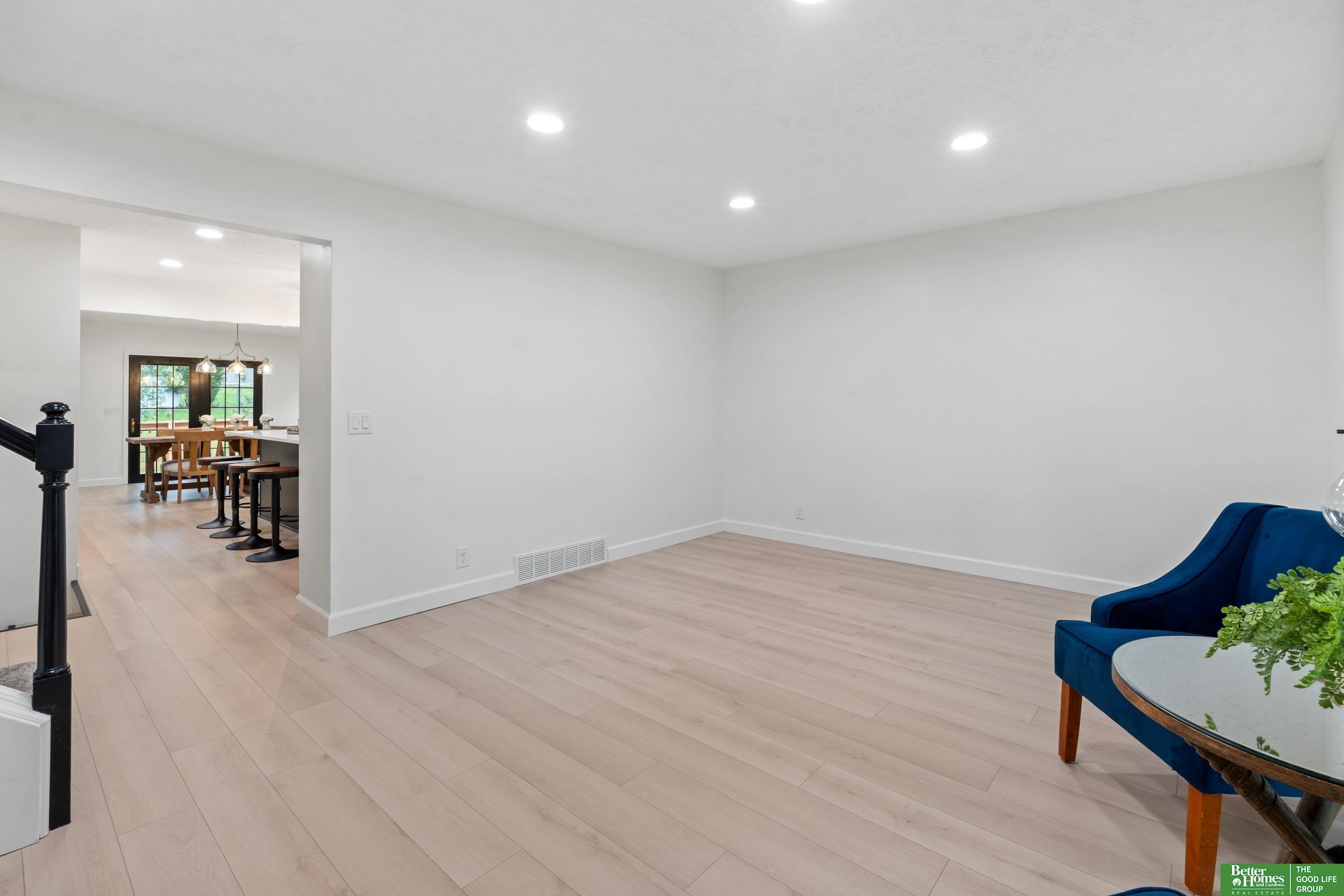 203 S 150th Circle