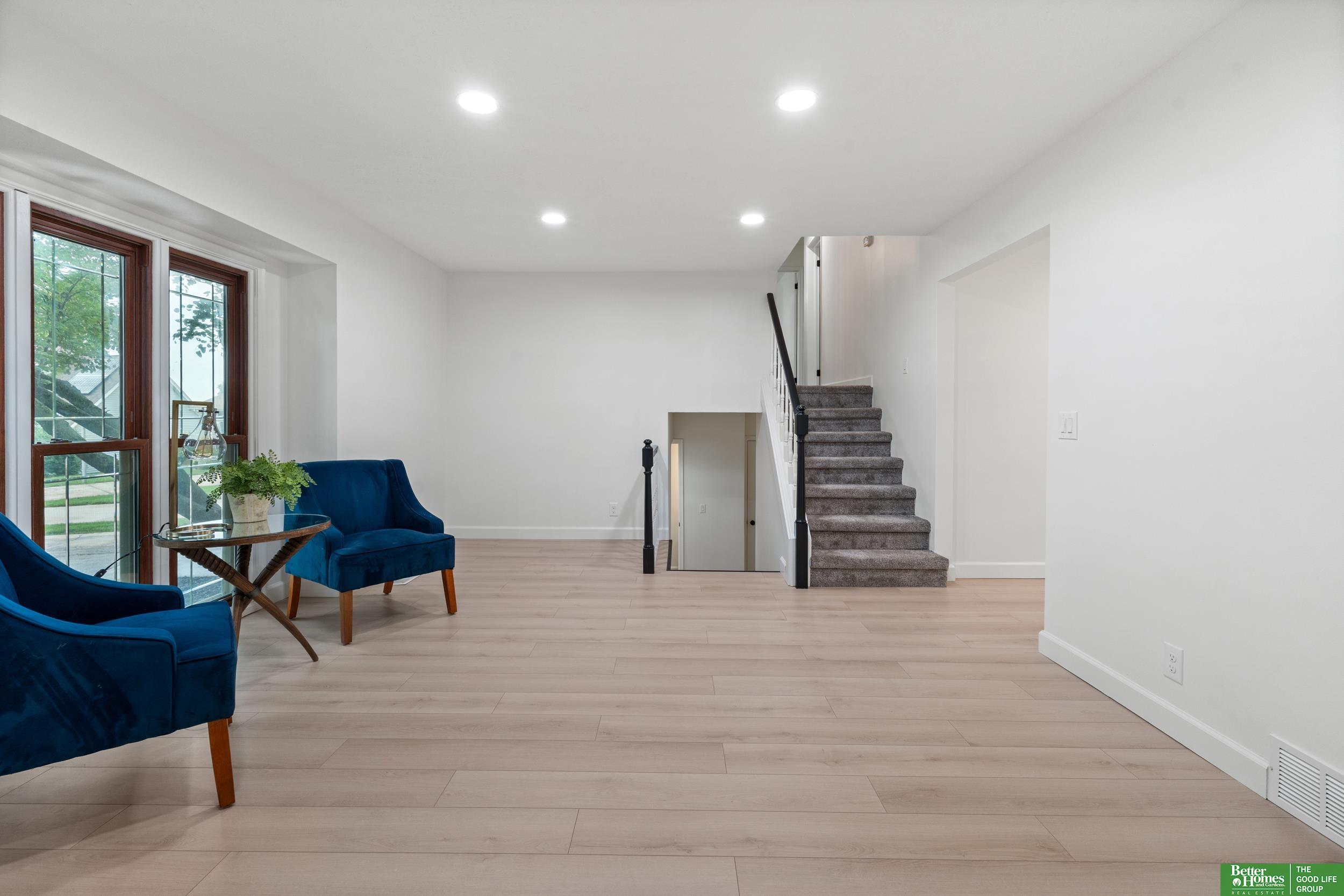 203 S 150th Circle