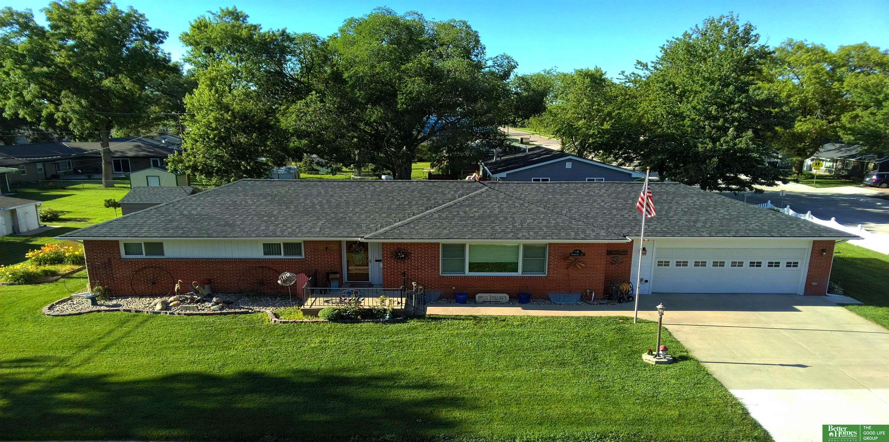 8 Arbor Court