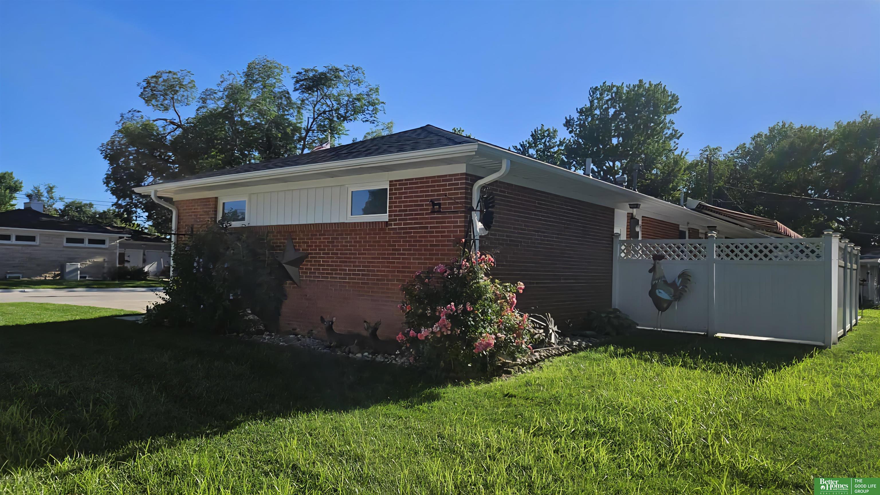 8 Arbor Court
