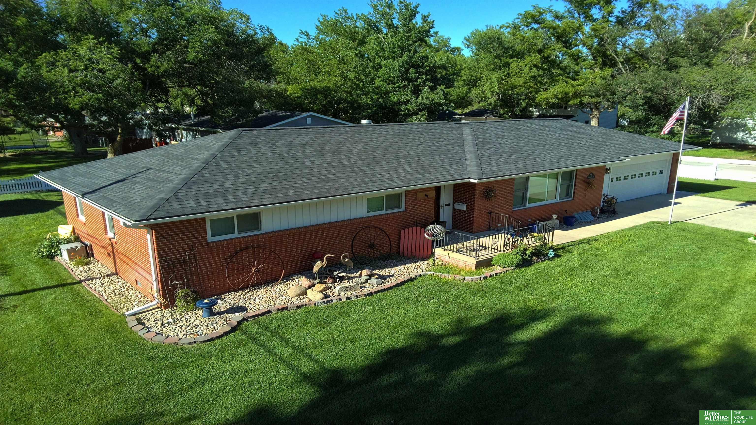 8 Arbor Court