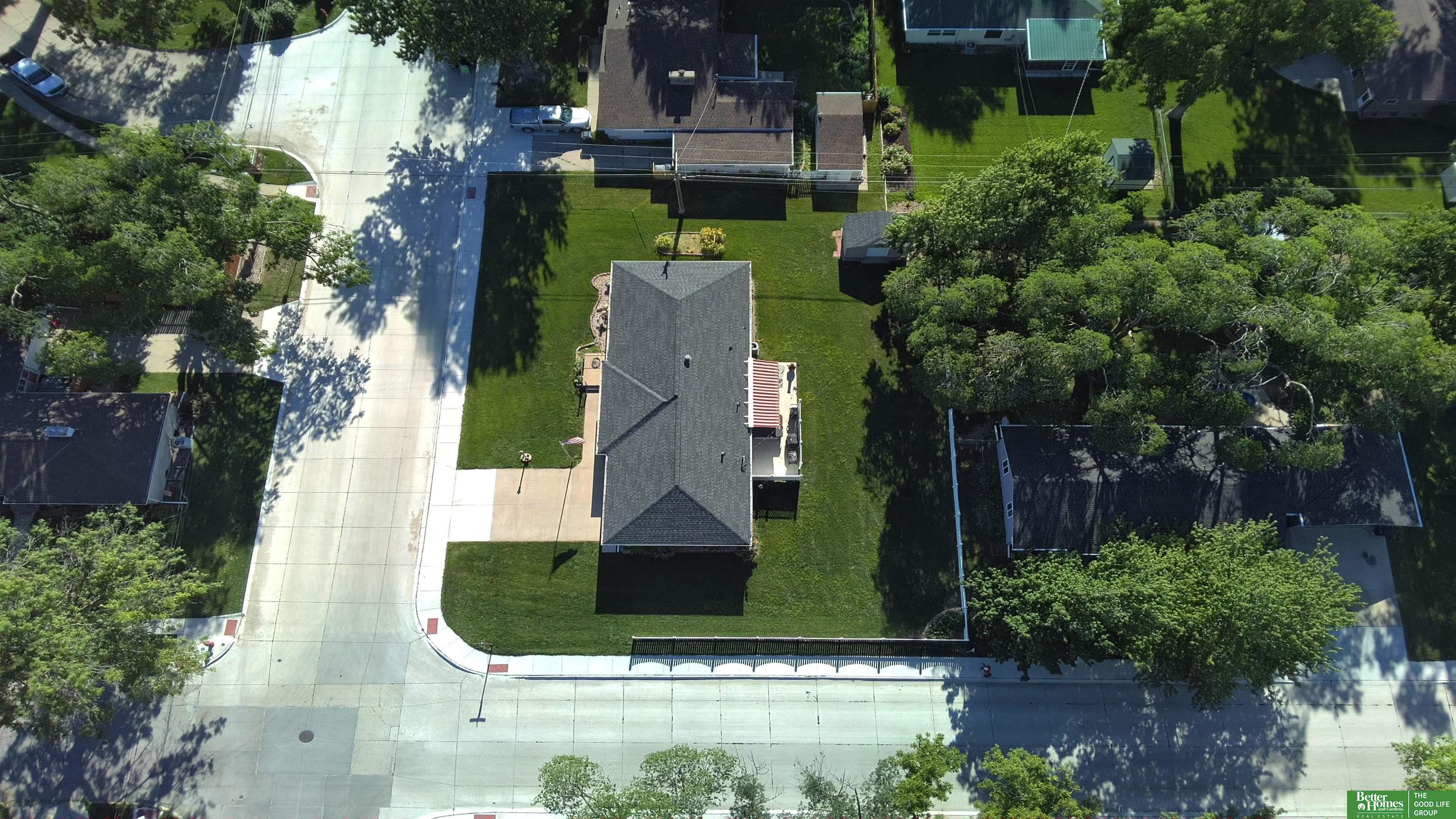 8 Arbor Court