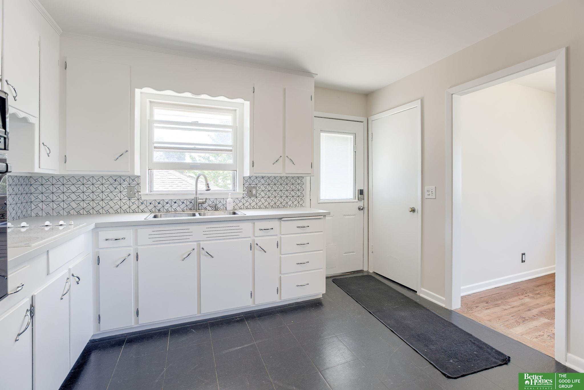 347 W Westplains Road