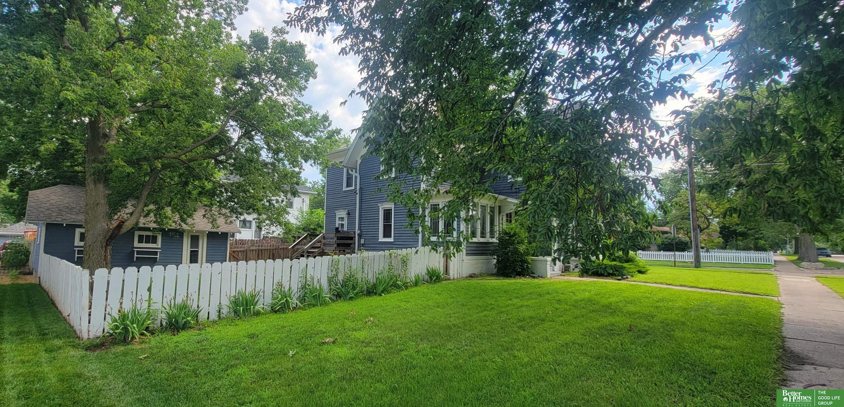 649 E 6th Street