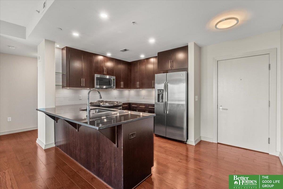 3200 Farnam Court # 3503