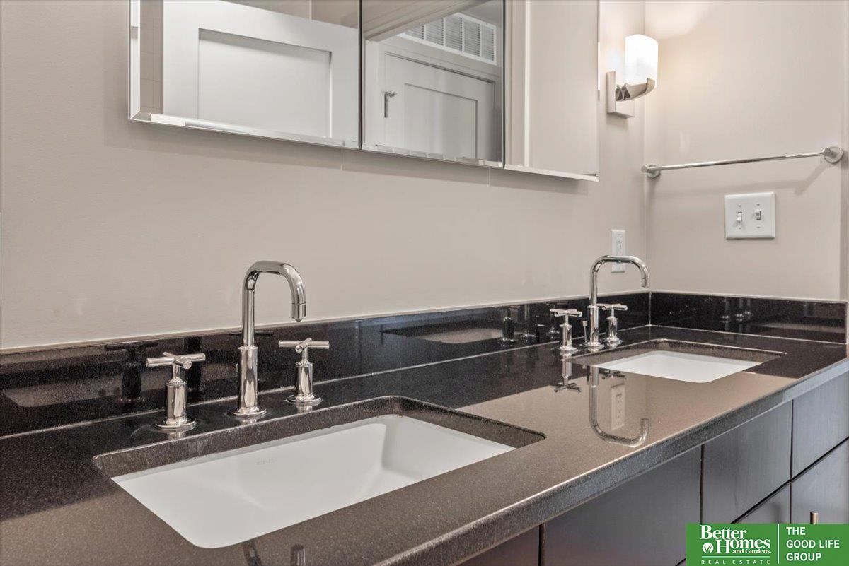 3200 Farnam Court # 3503