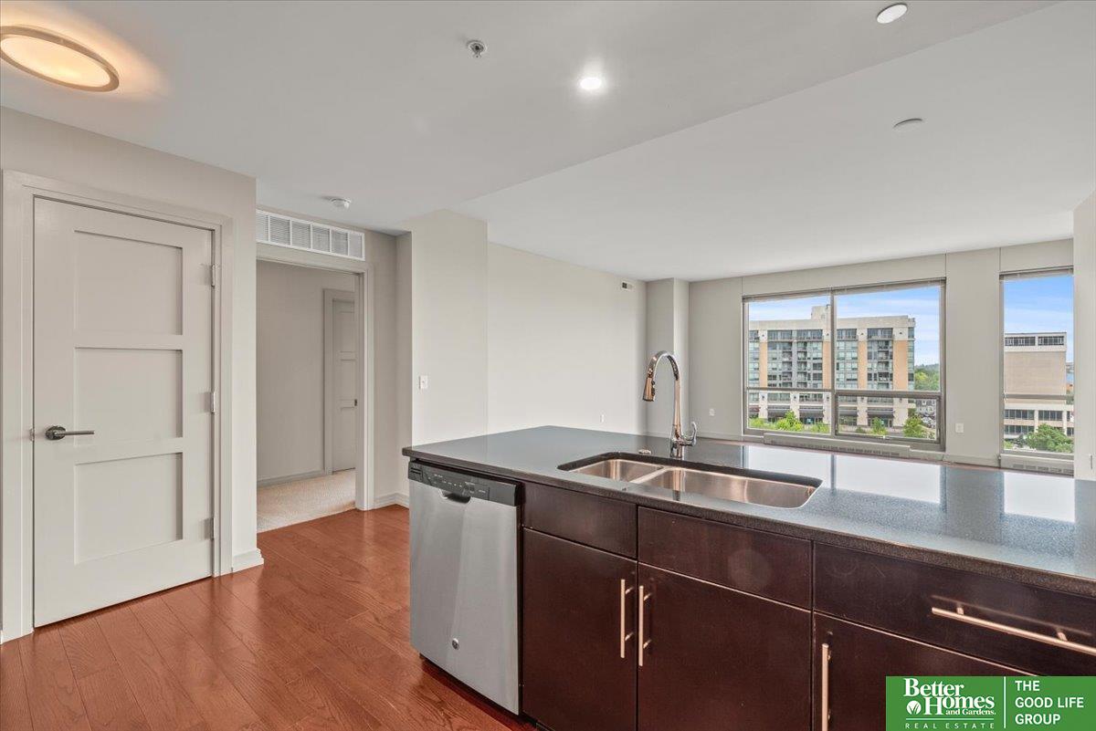 3200 Farnam Court # 3503