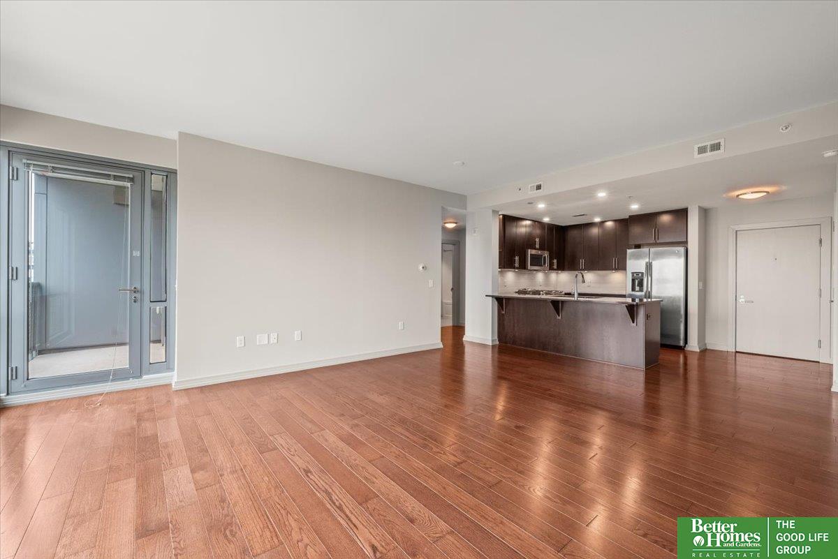 3200 Farnam Court # 3503